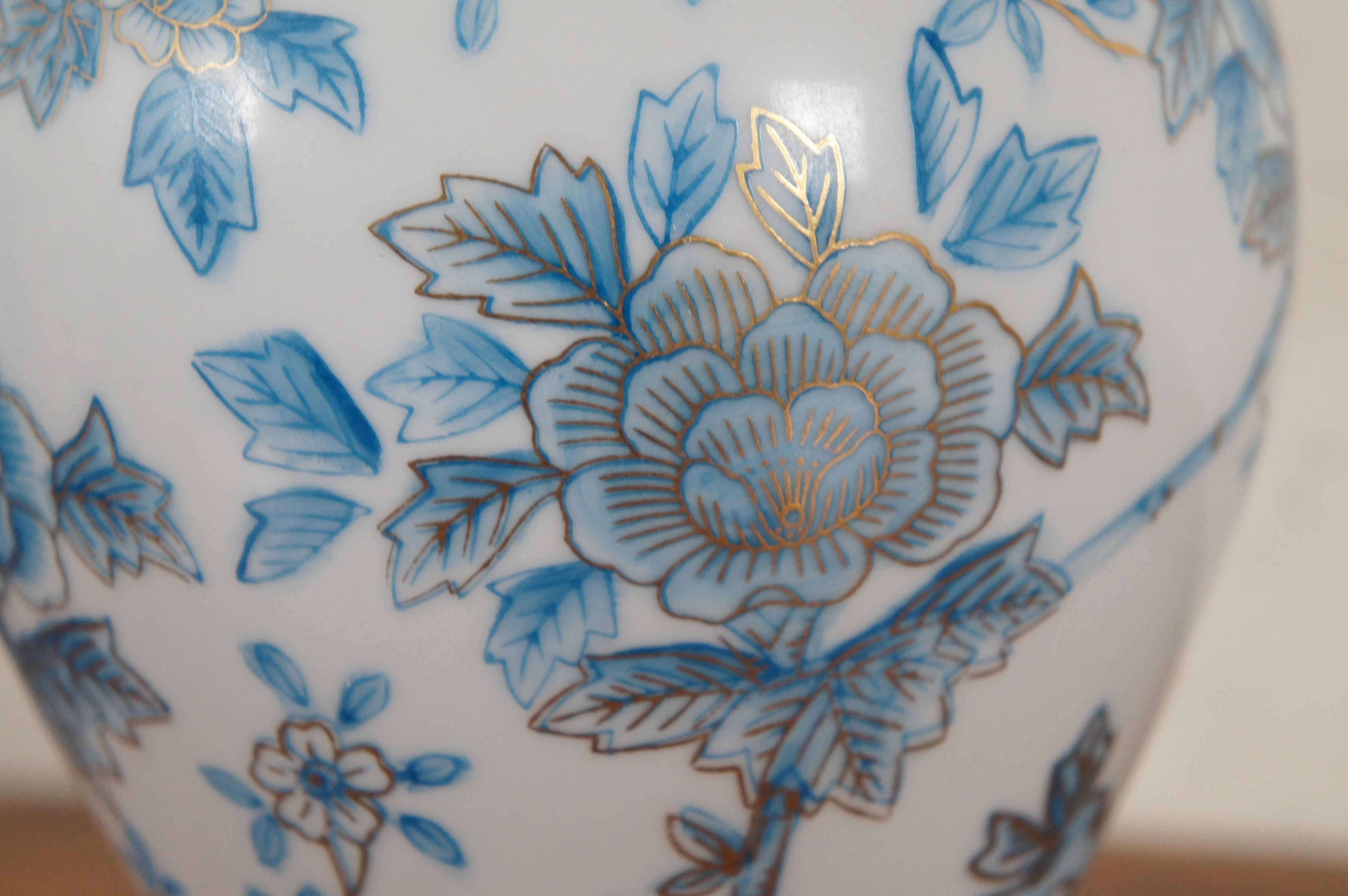 Jarre à gingembre à couvercle en porcelaine bleue et blanche du Japon, 12