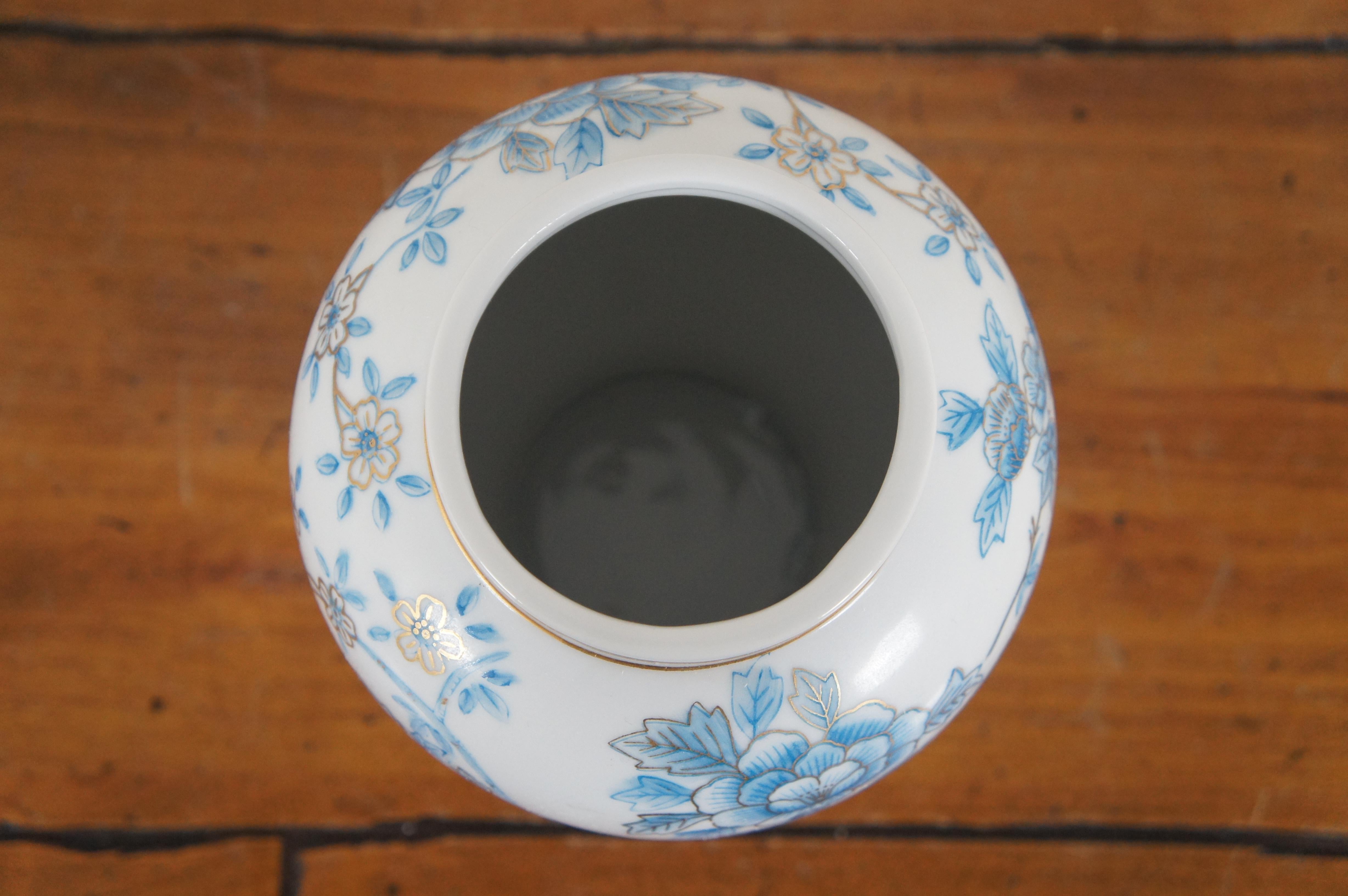 Porcelaine Jarre à gingembre à couvercle en porcelaine bleue et blanche du Japon, 12