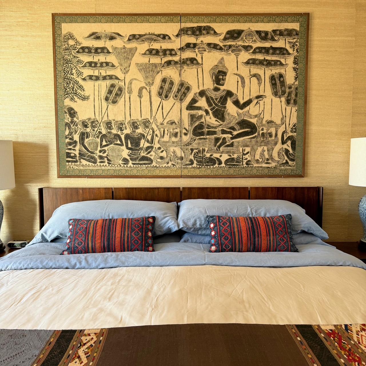 Vintage Japanese 2-panel screen of a Khmer rubbing of Suryavarman II, Angkor Wat For Sale 5