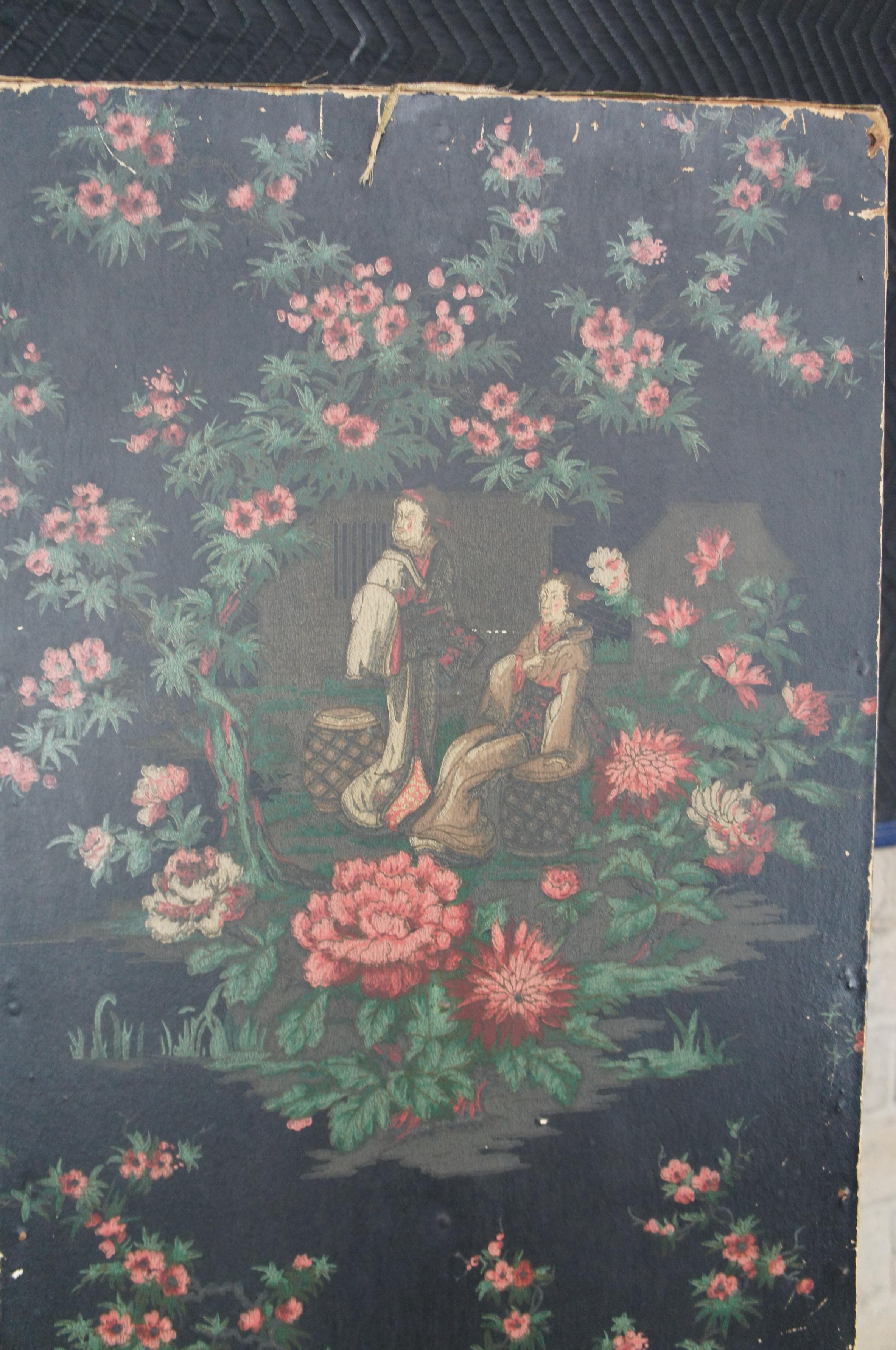 Vintage Japanese 3 Panel Room Divider Privacy Screen Geishas Chrysanthemum In Good Condition In Dayton, OH