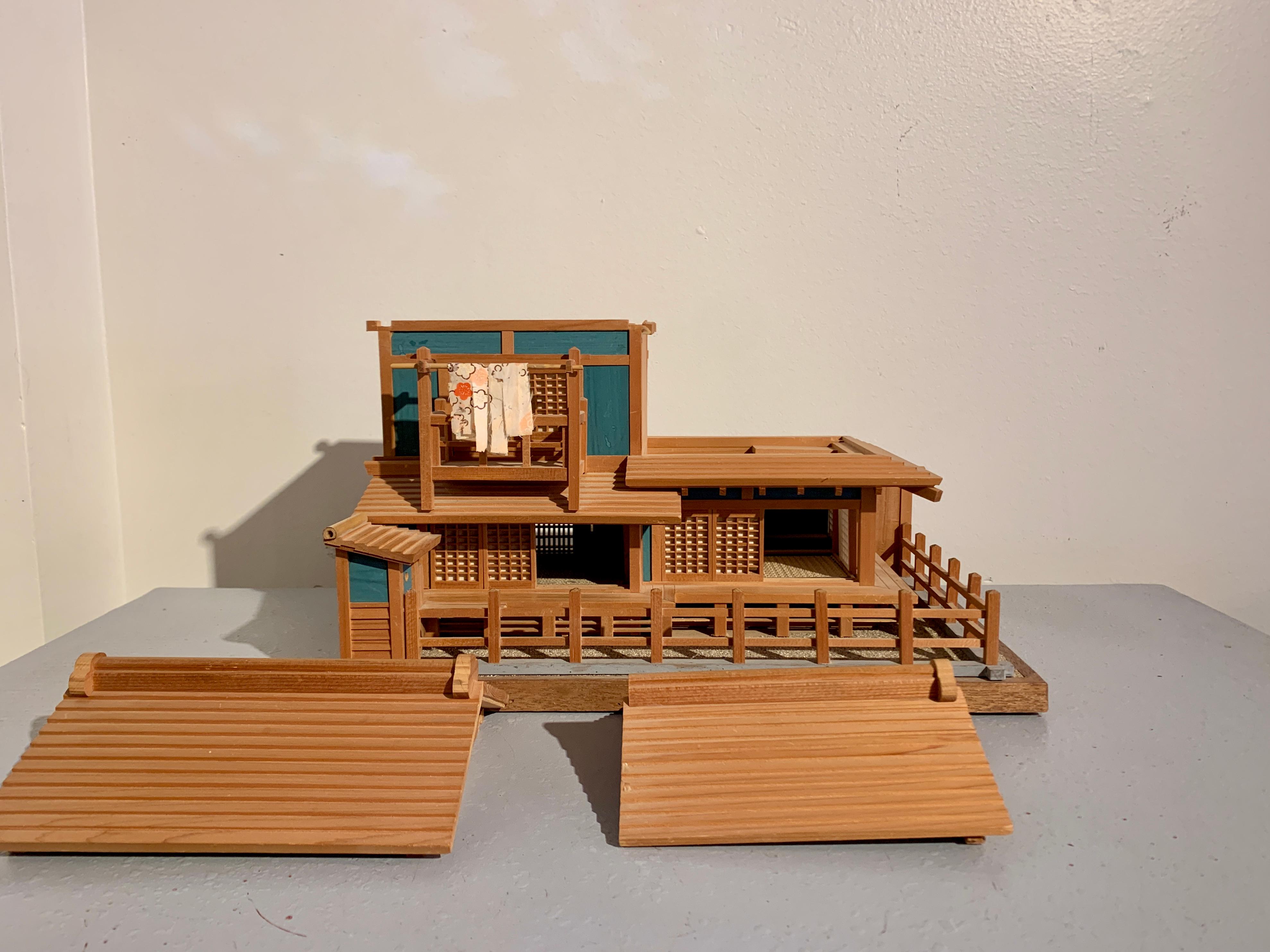 Vintage Japanese Architectural Model of a Traditional House, Mid 20th Century 3