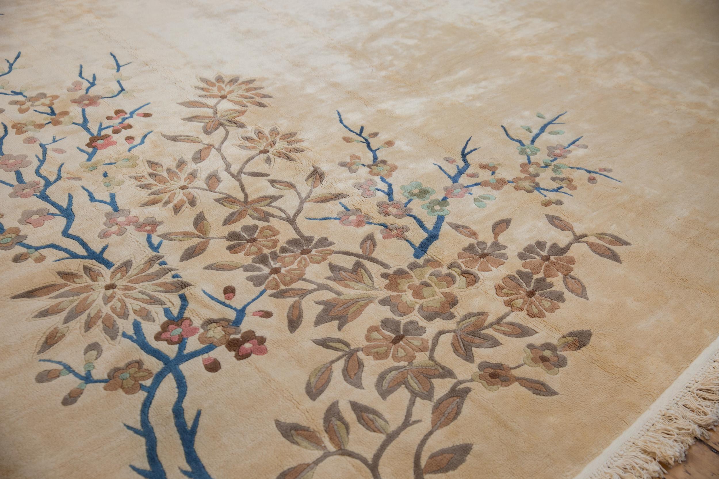 Japanischer Vintage-Teppich im Art-déco-Design (Handgeknüpft) im Angebot