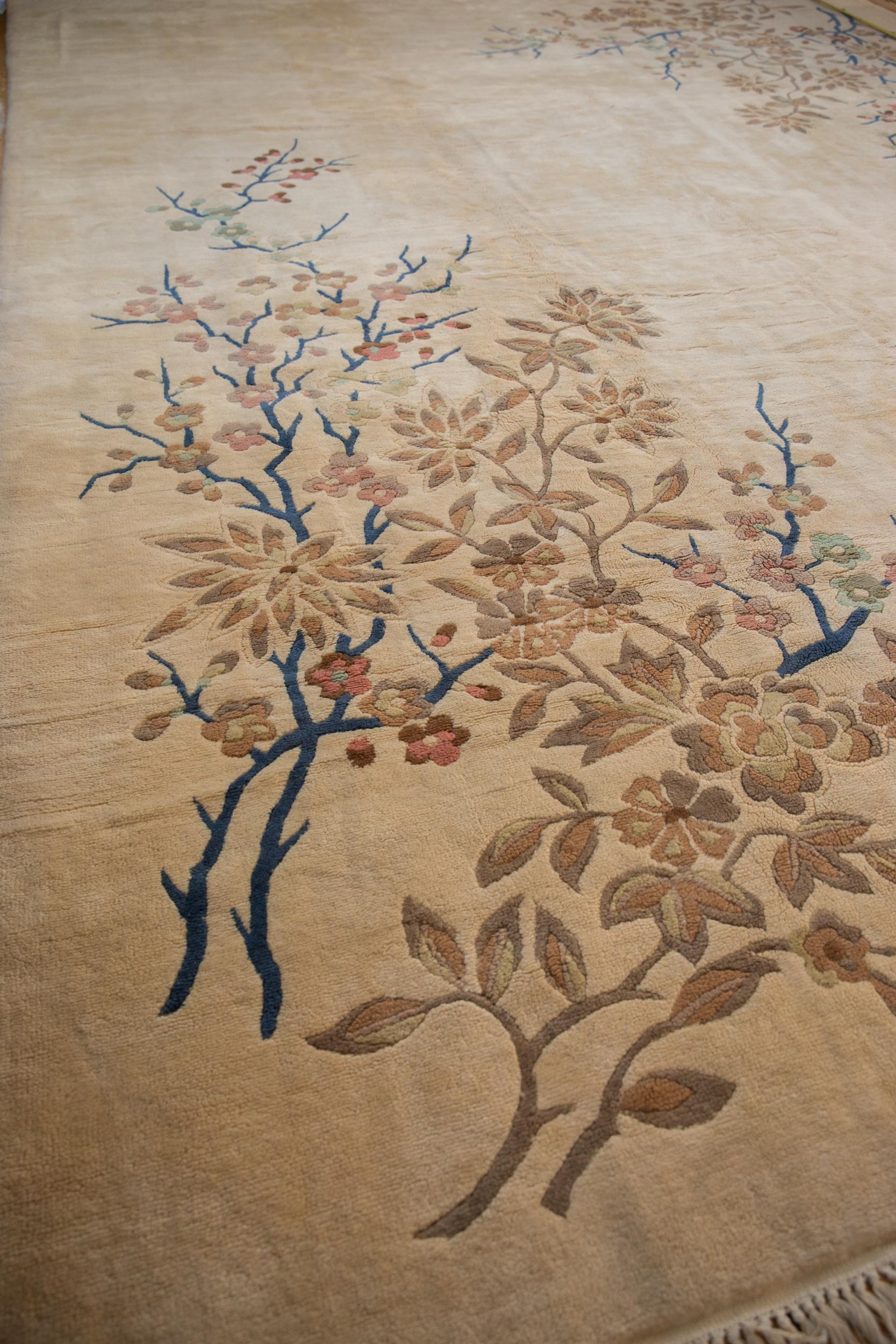 Japanischer Vintage-Teppich im Art-déco-Design im Angebot 1