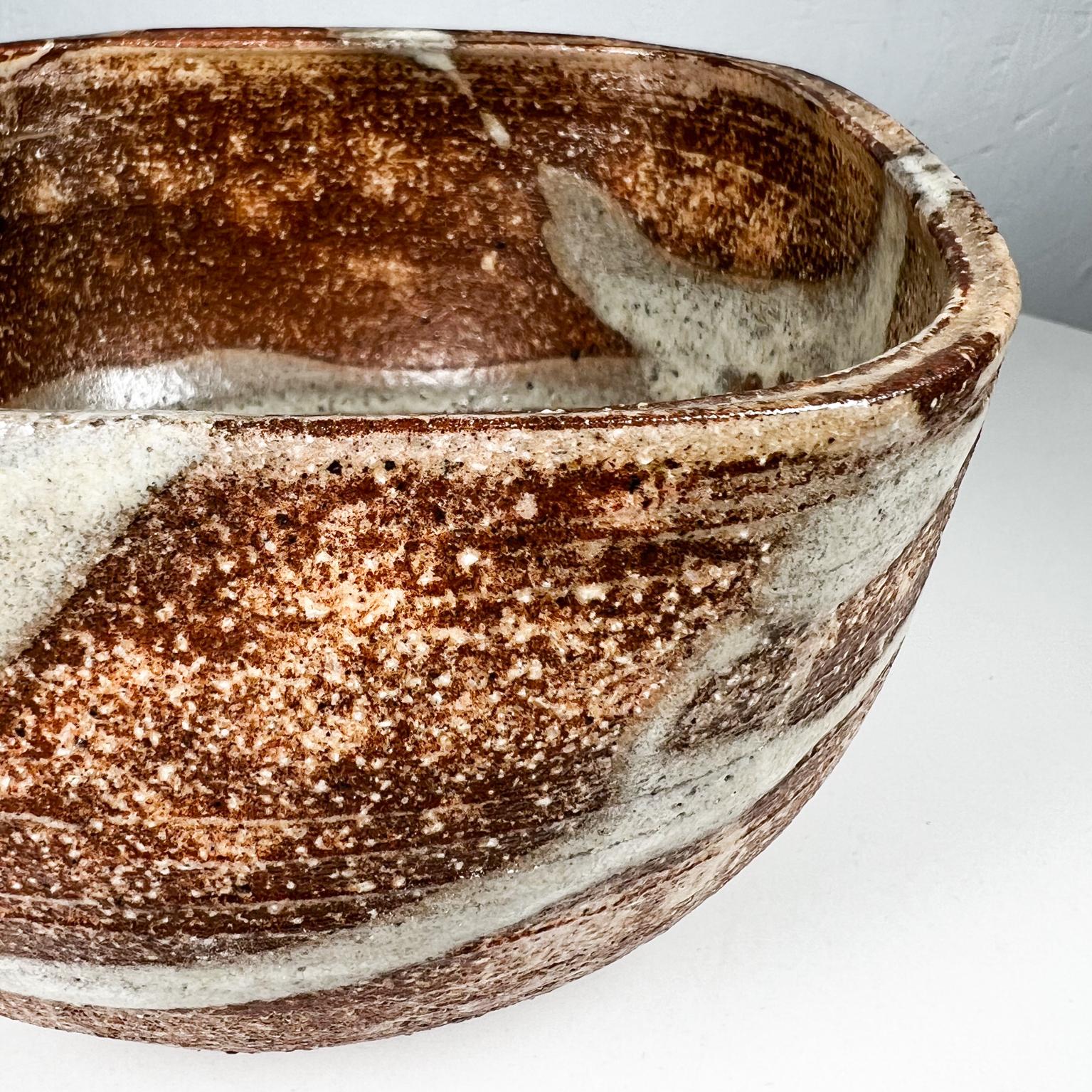 Vintage Japanese Artisan Modern Art Pottery Bowl Signed For Sale 3
