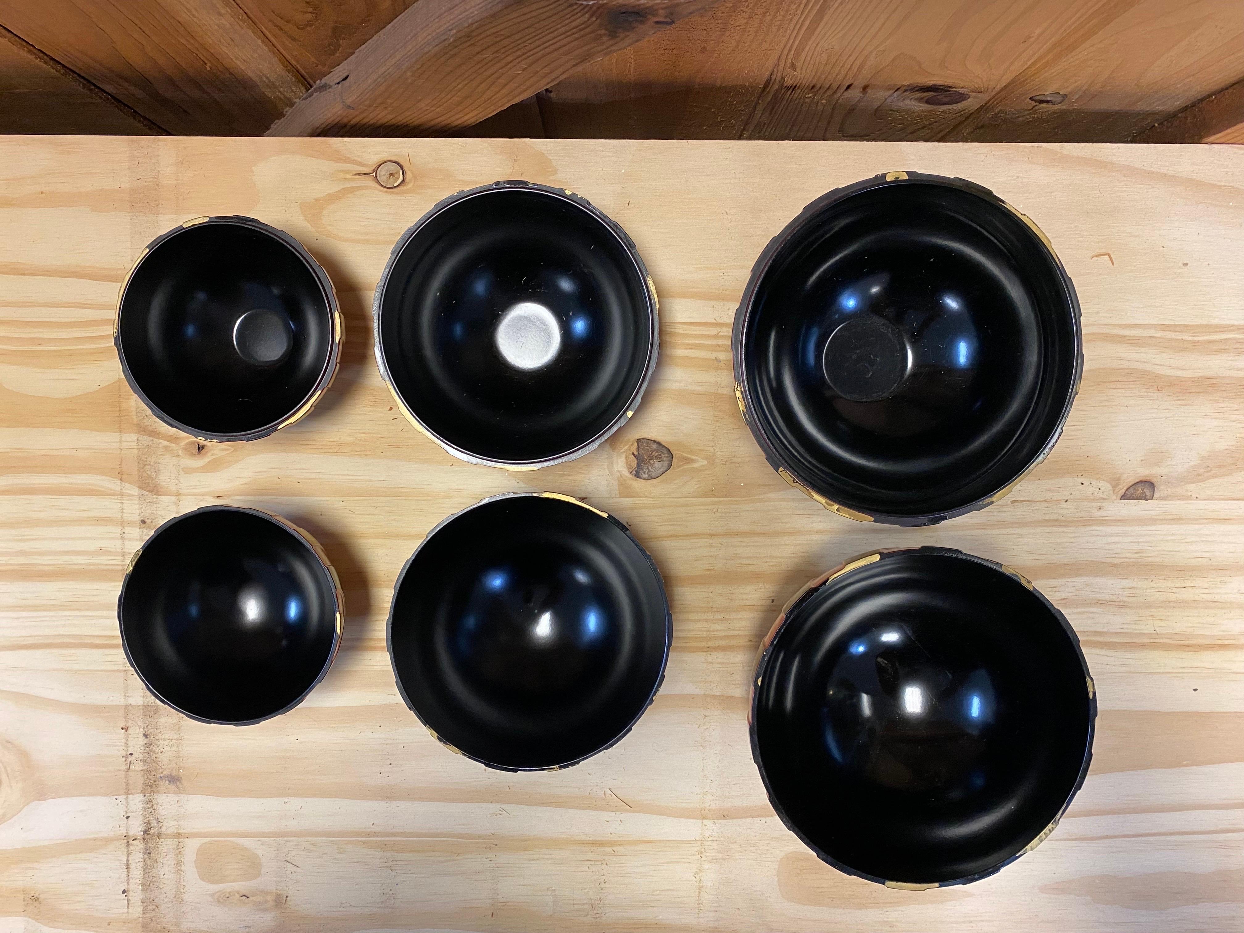 Moderne Récipients de rangement pour boîtes à thé en plastique en forme de boule japonaise vintage, lot de 3 en vente