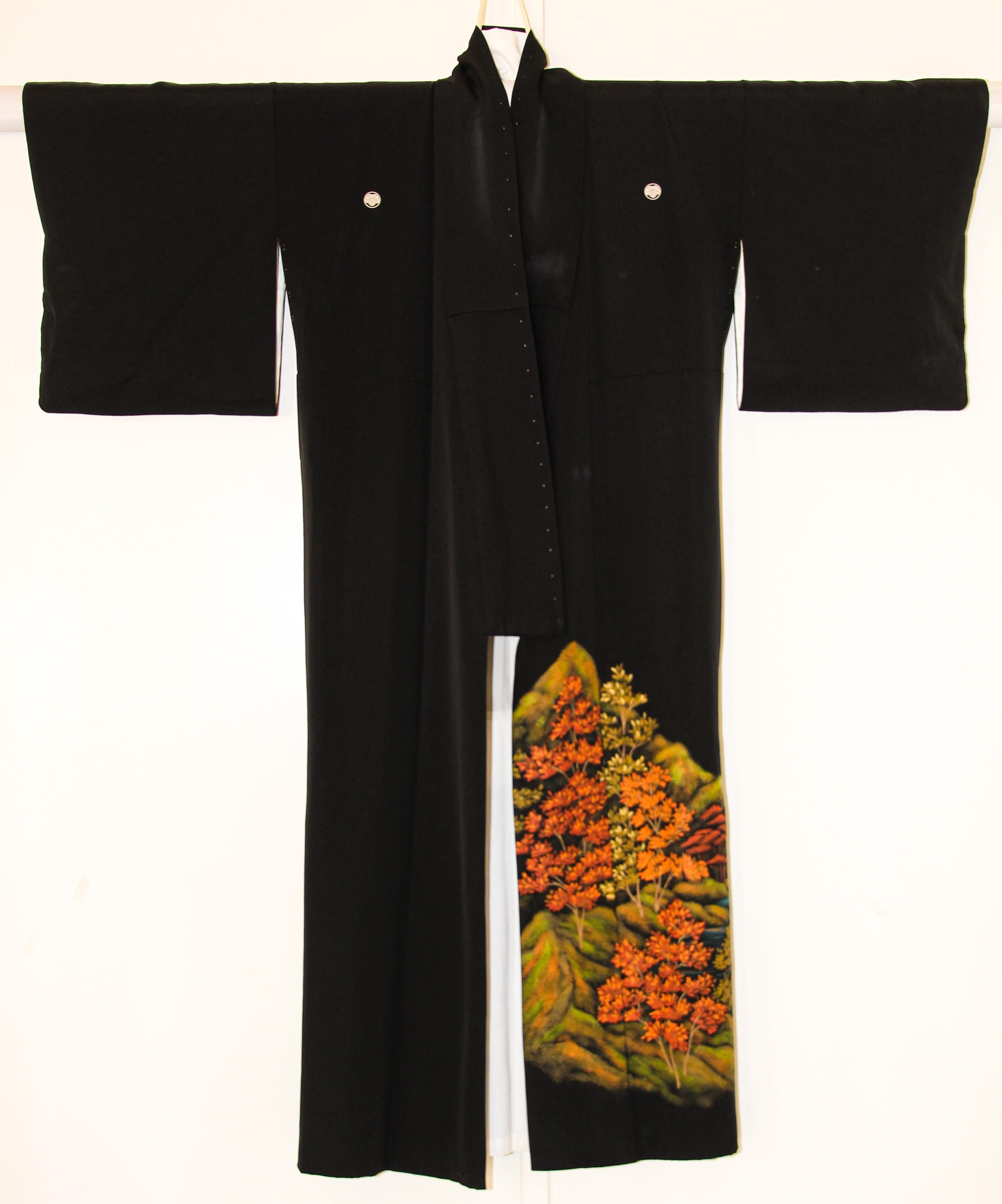 Vintage Japanese Black Silk Kimono 1960's For Sale 9