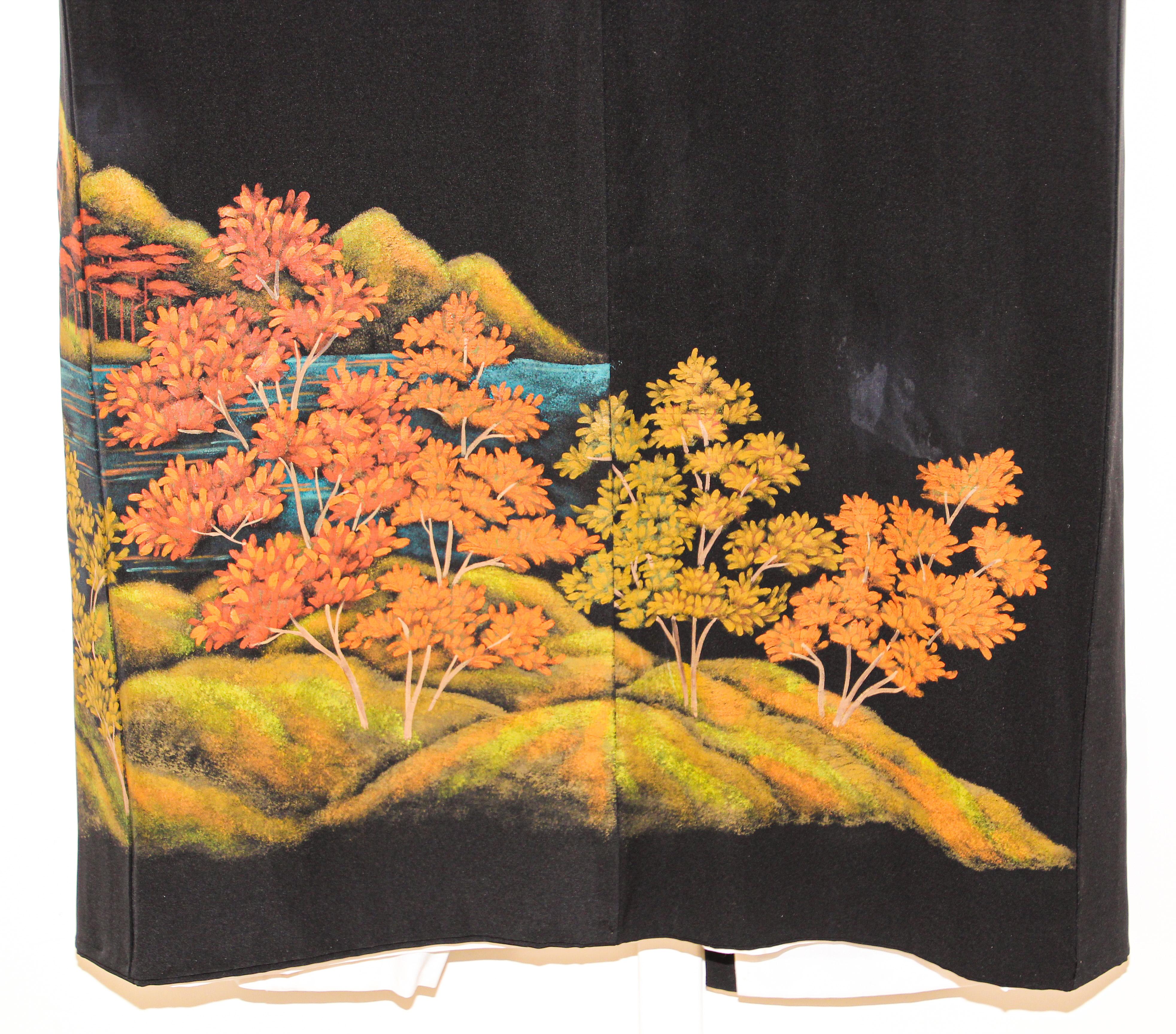 Kimono japonais vintage en soie noire, annes 1960 Unisexe en vente