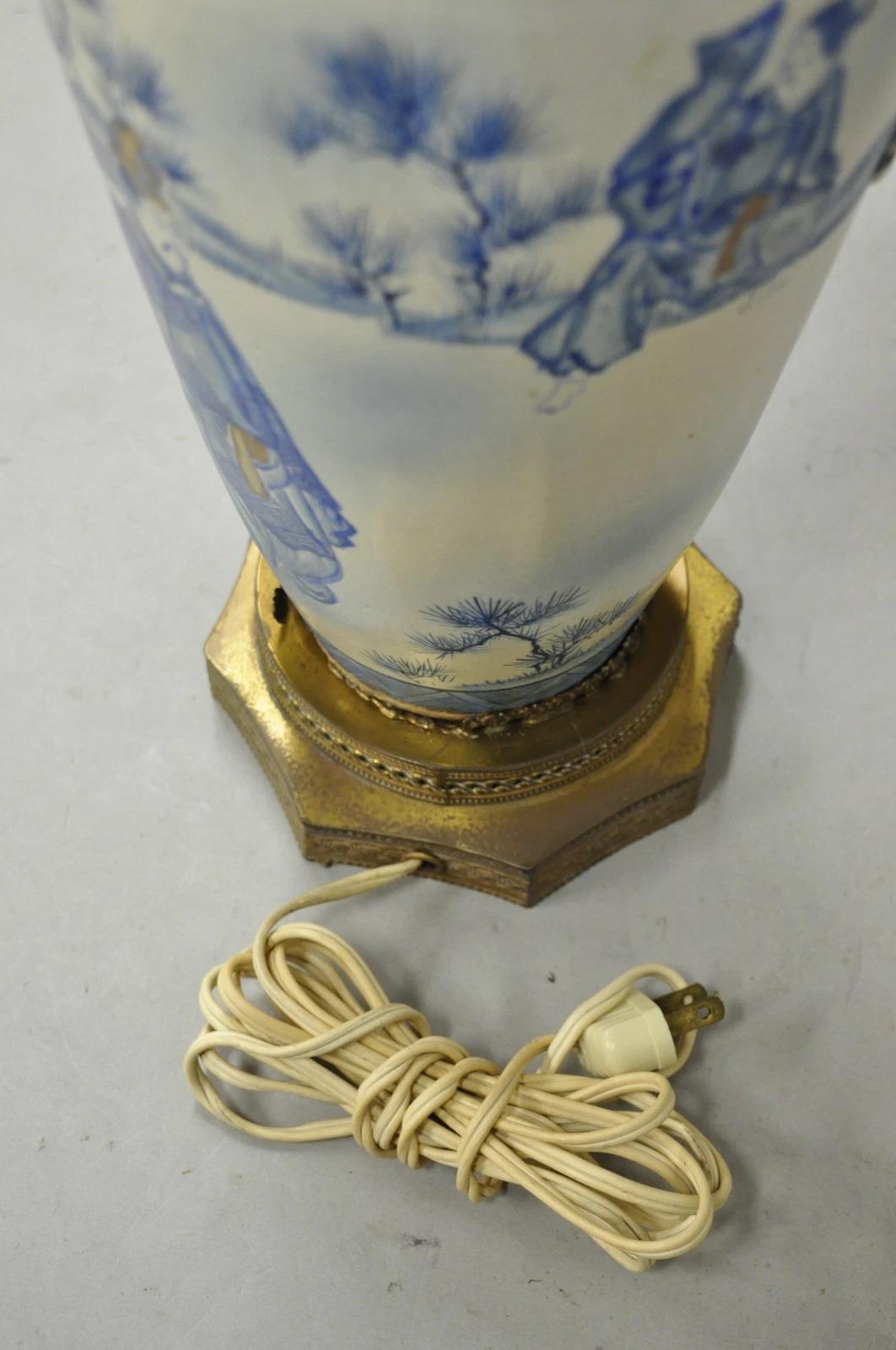 Vintage Japanese Blue White Porcelain Jardinierie Vase Chinoiserie Table Lamp For Sale 7