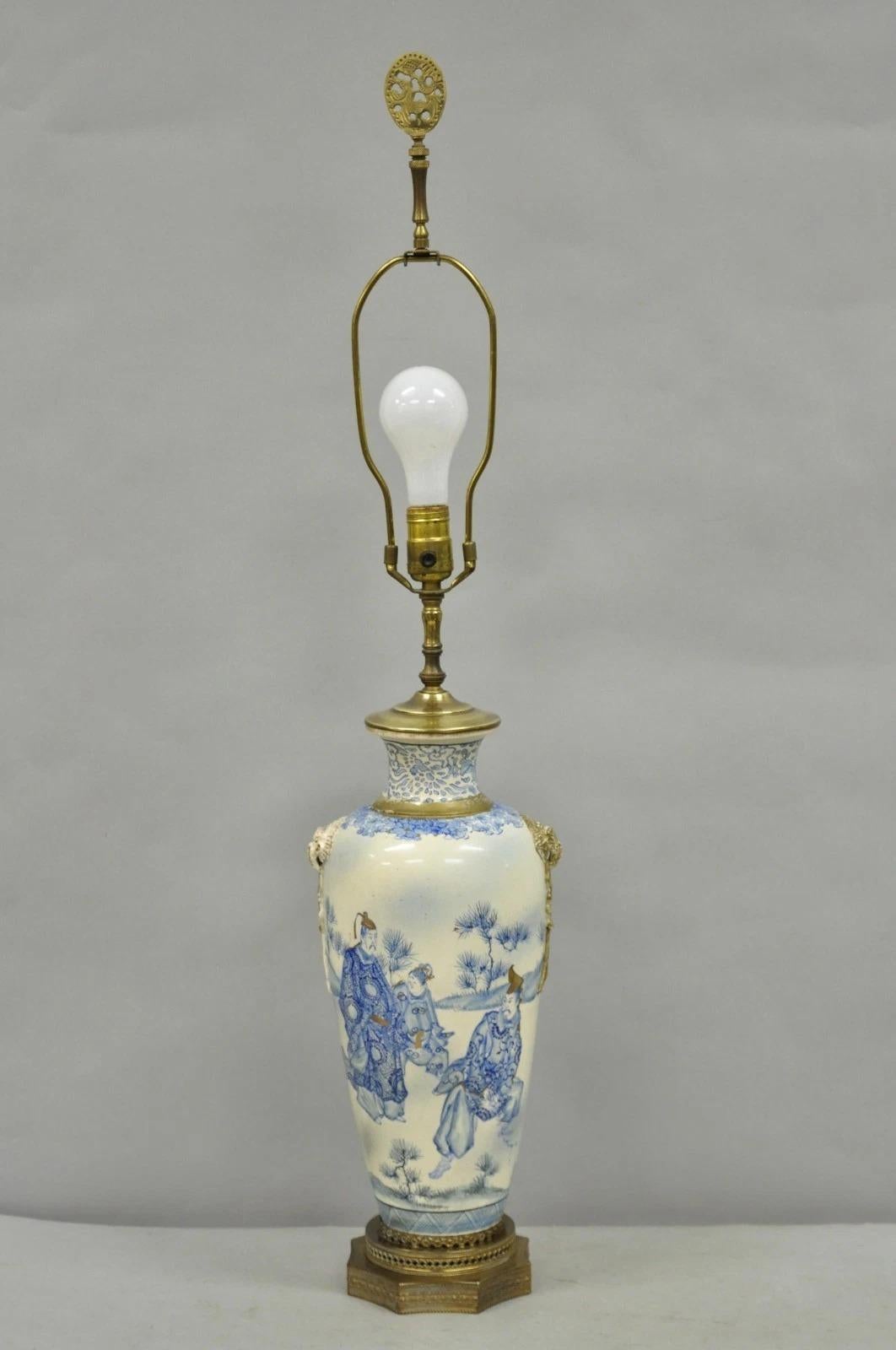 Vintage Japanese Blue White Porcelain Jardinierie Vase Chinoiserie Table Lamp For Sale 9