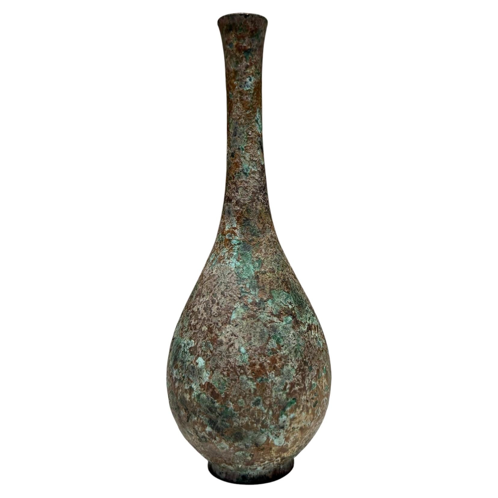Jarrón Vintage Japonés de Bronce para Capullos con Pátina Verdigris de Color Azul Verdoso Murashi