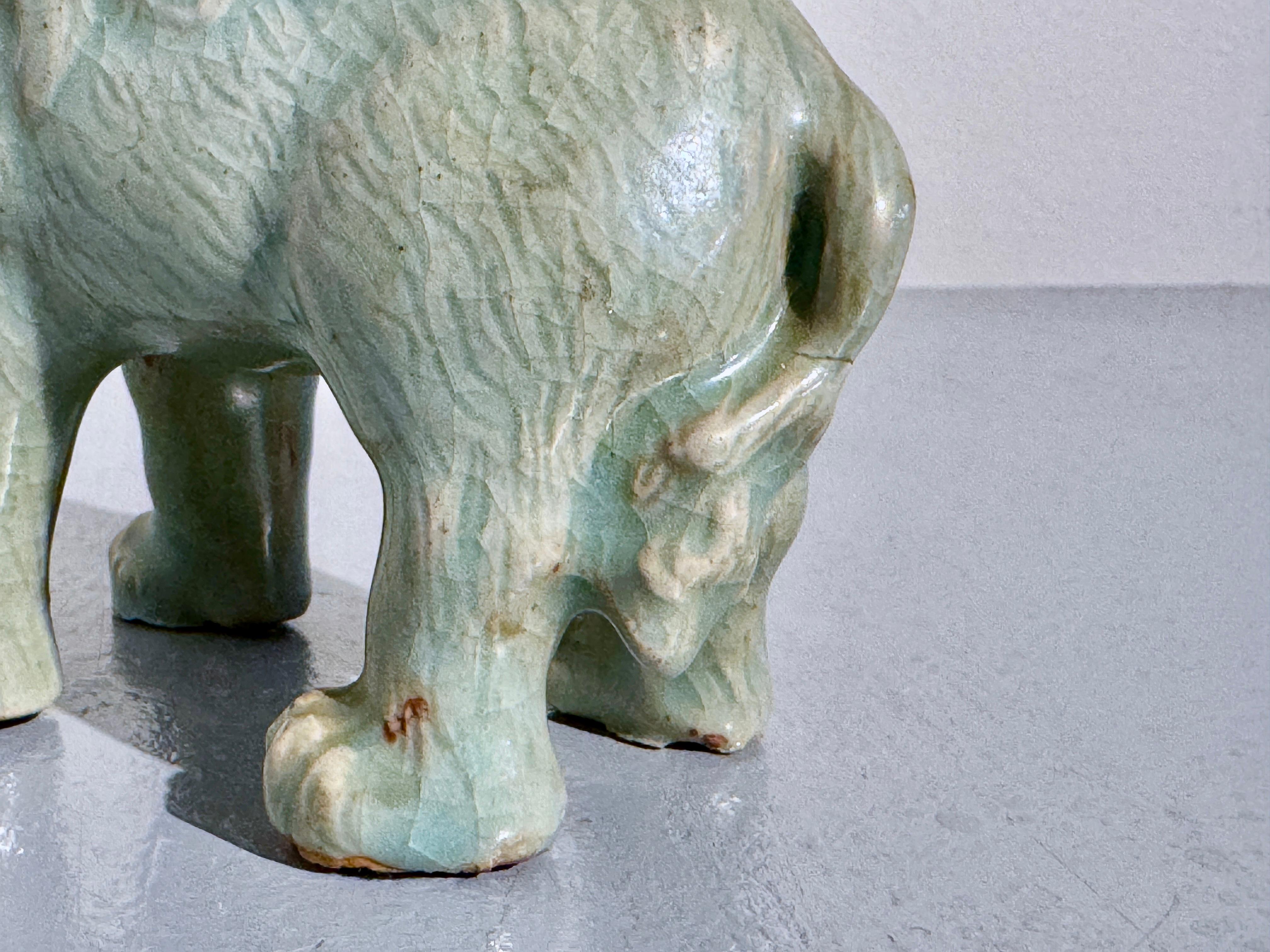 Incensario de león japonés vintage de celadón esmaltado Shishi, Taisho/Showa, c 1930, Japón en venta 4