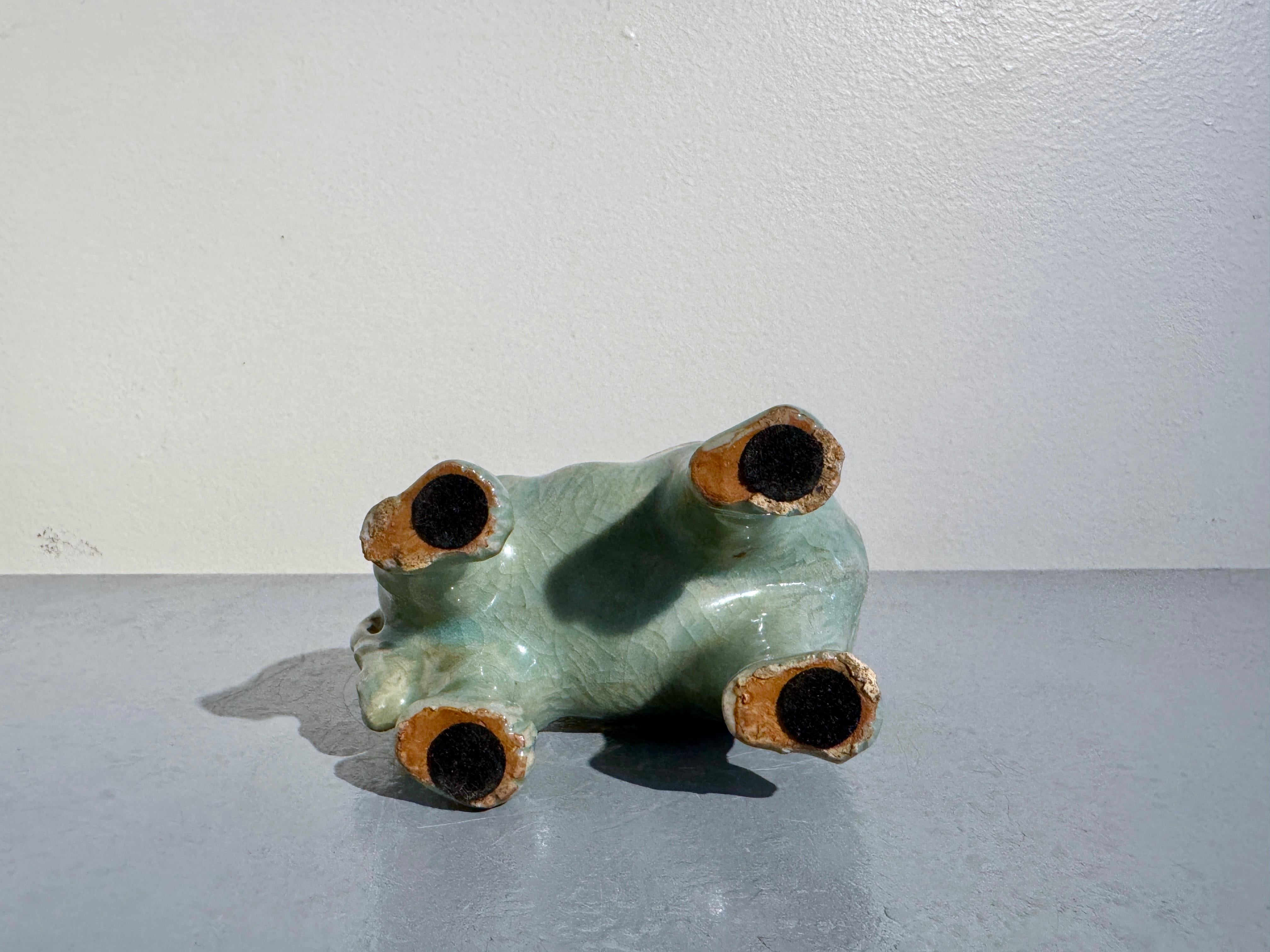 Incensario de león japonés vintage de celadón esmaltado Shishi, Taisho/Showa, c 1930, Japón en venta 6
