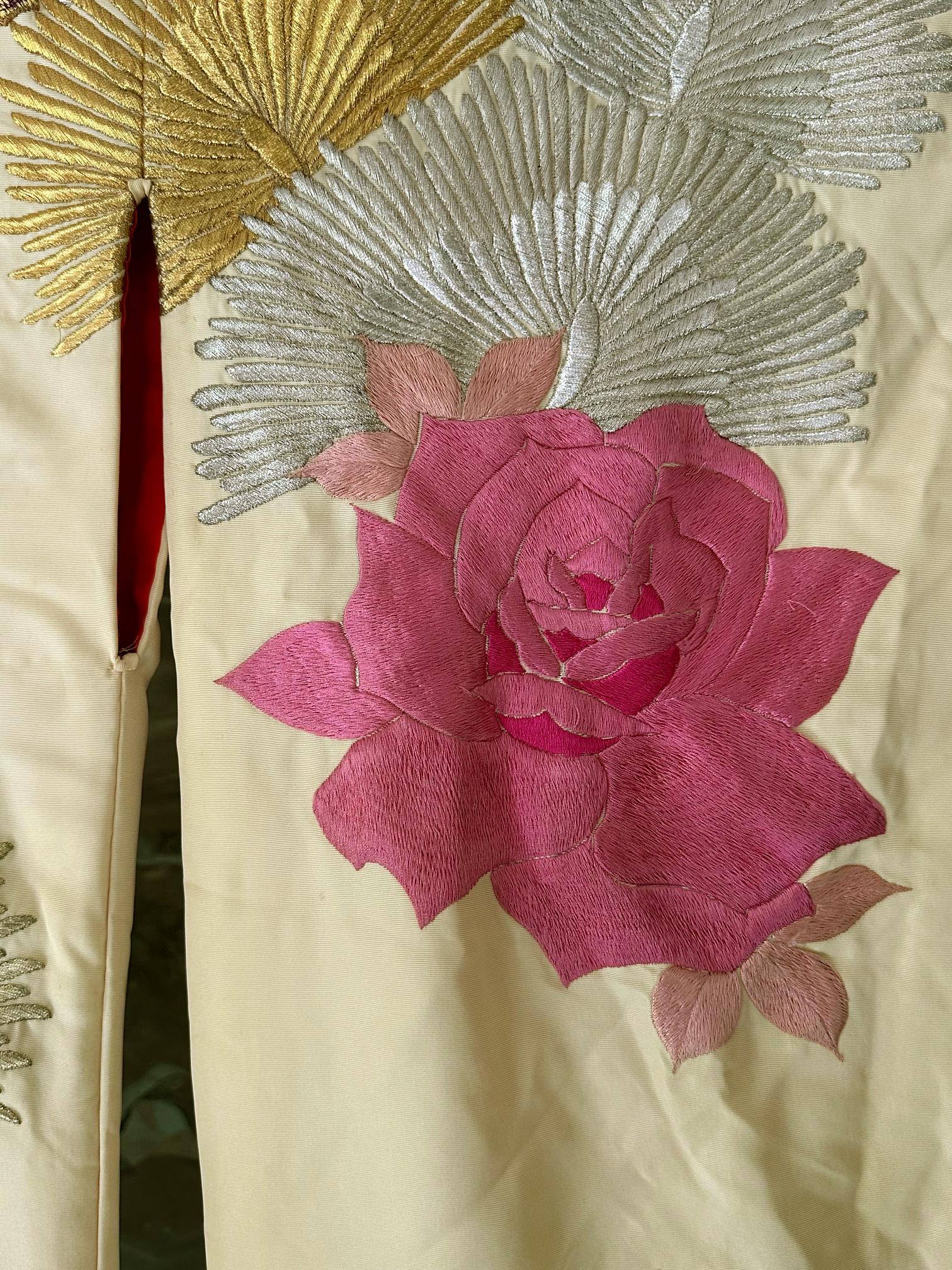 Vintage Japanese Ceremonial Wedding Kimono with Embroidery Designs For Sale 4