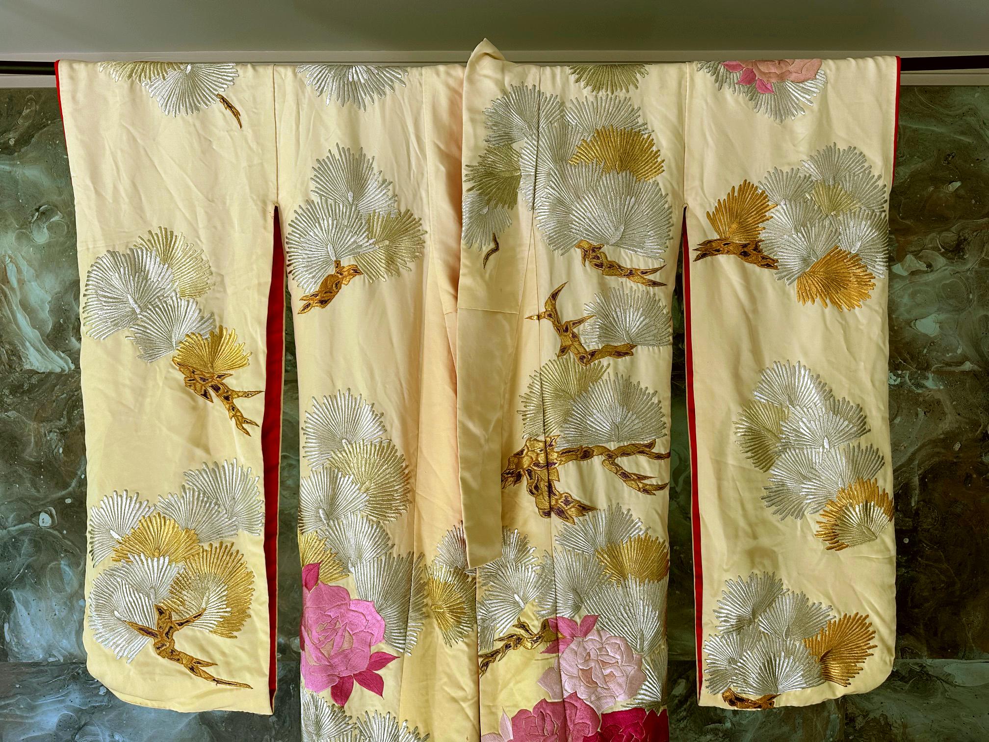20th Century Vintage Japanese Ceremonial Wedding Kimono with Embroidery Designs For Sale