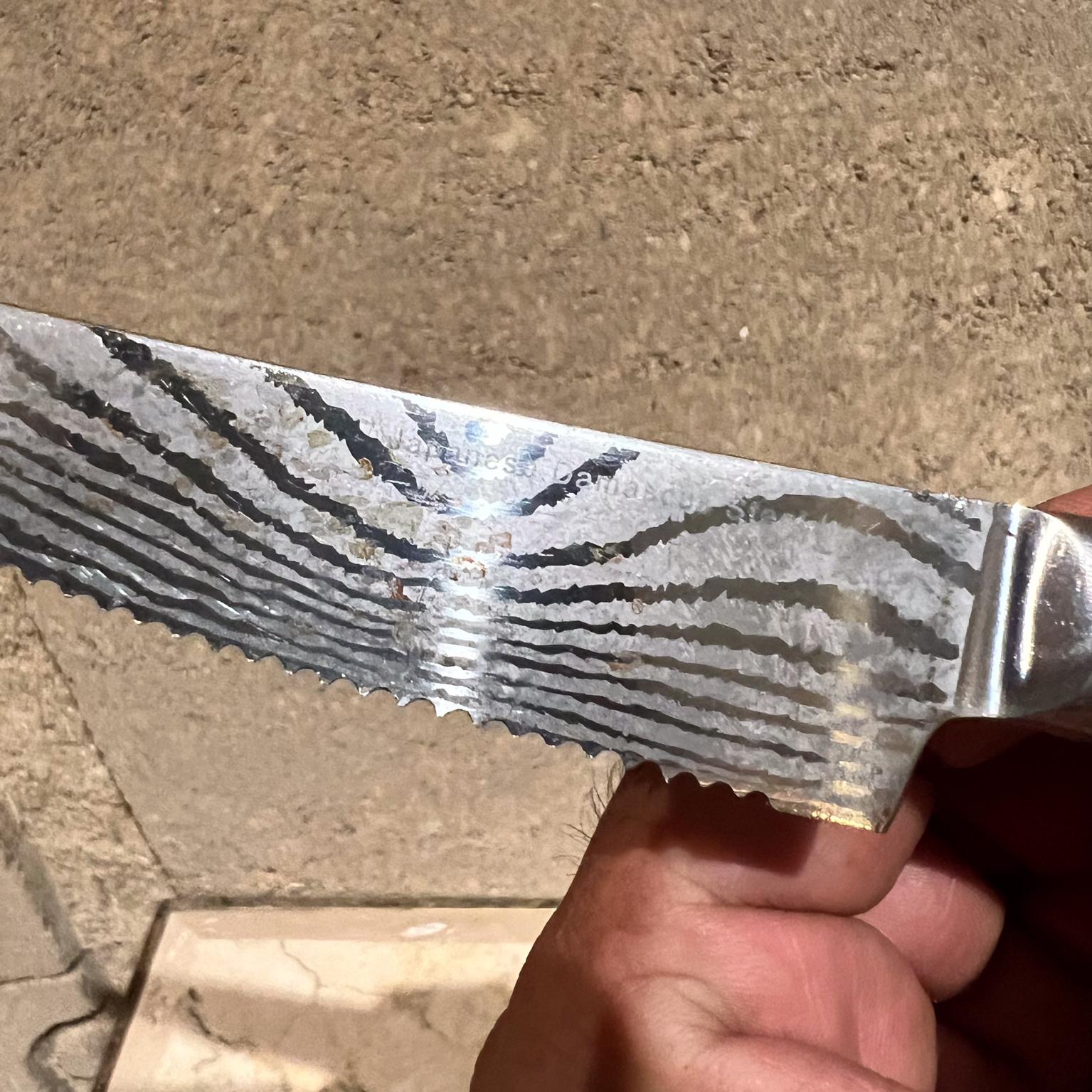 Vintage Japanese Damascus Steel Steak Knife Set of Four im Zustand „Gut“ im Angebot in Chula Vista, CA
