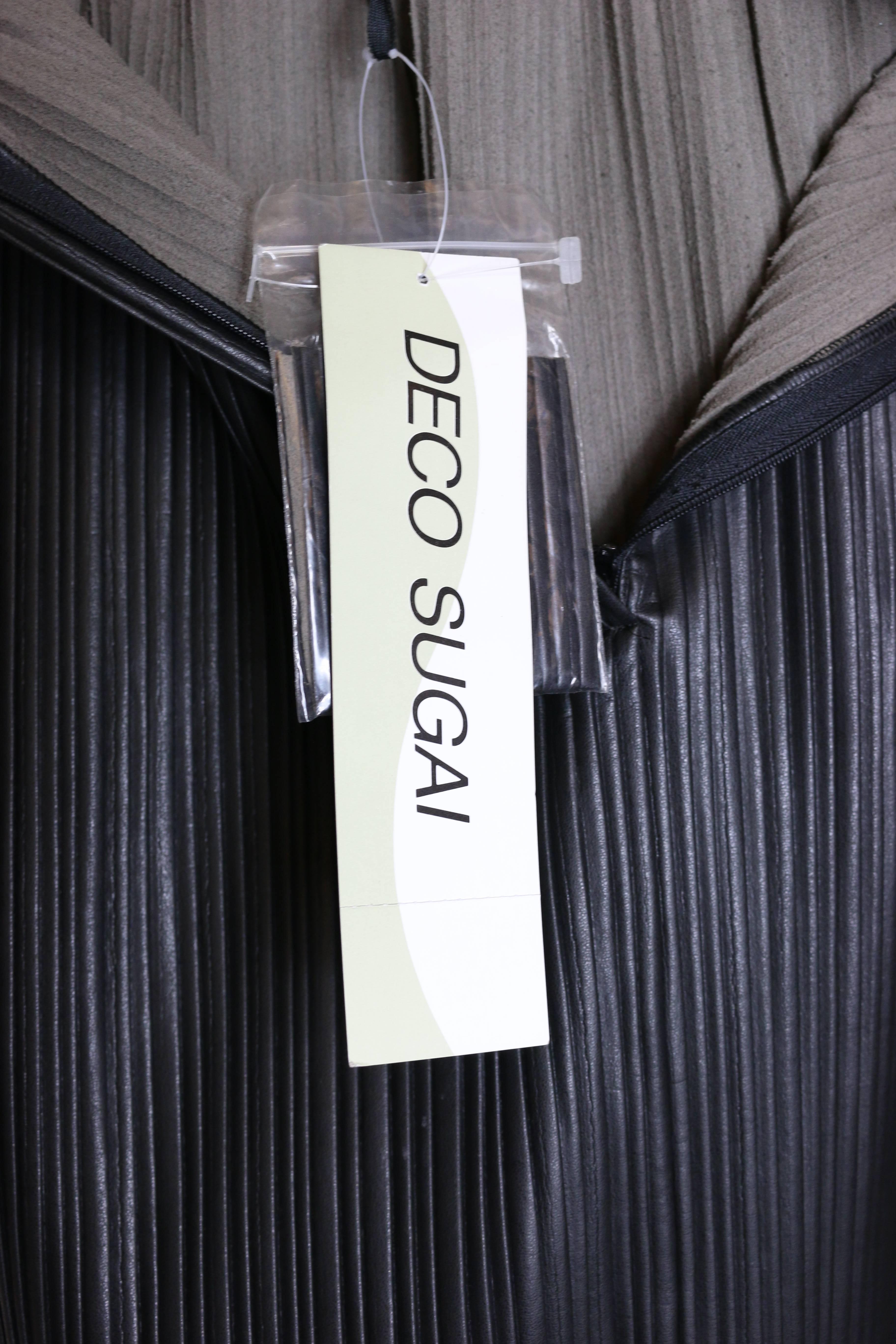 Vintage Japanese Deco Sugai black Leather Long Pleated Skirt  Pour femmes en vente