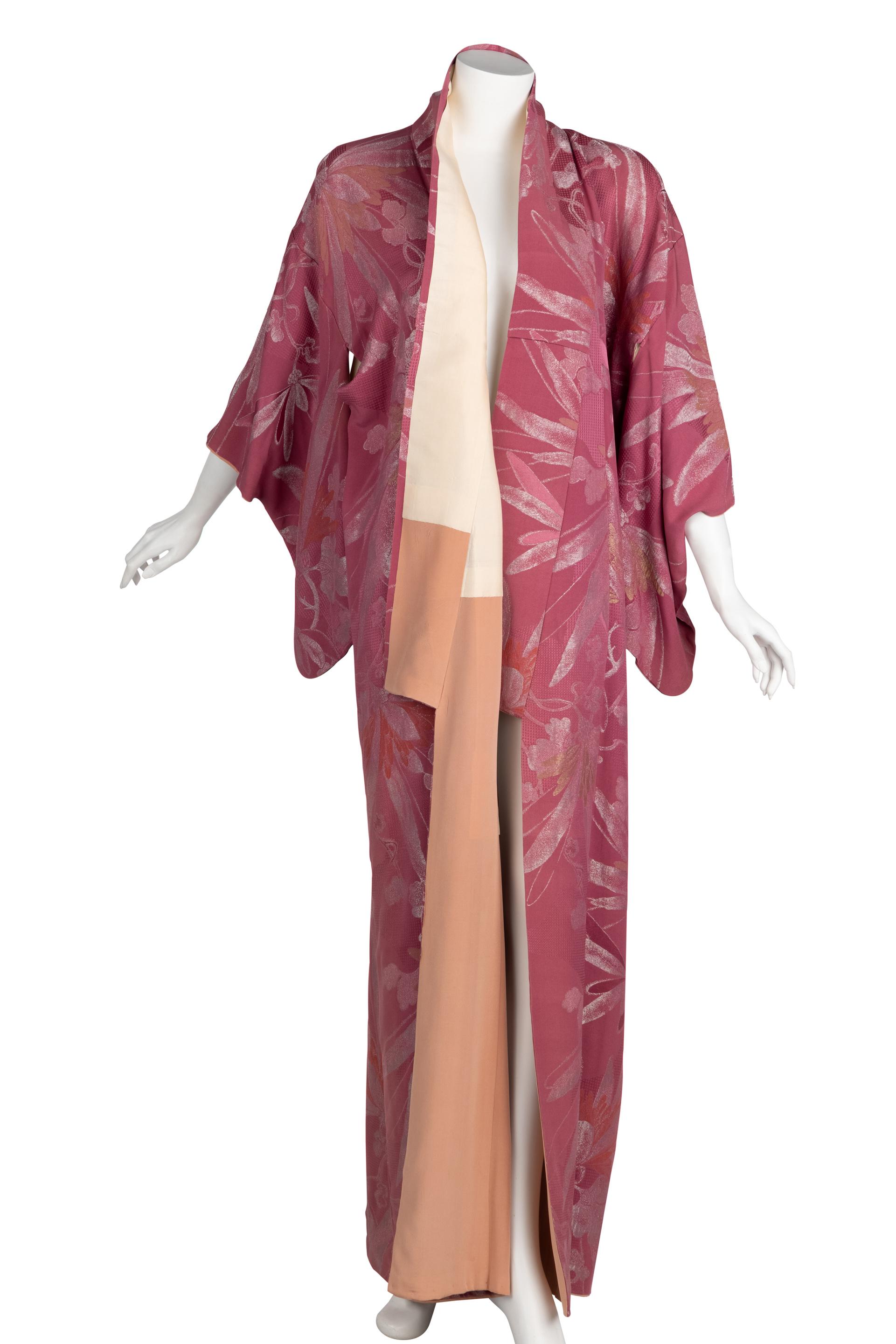 Vintage Japanese Dusky Mauve Silk Metallic Floral Maxi Kimono In Excellent Condition For Sale In Boca Raton, FL