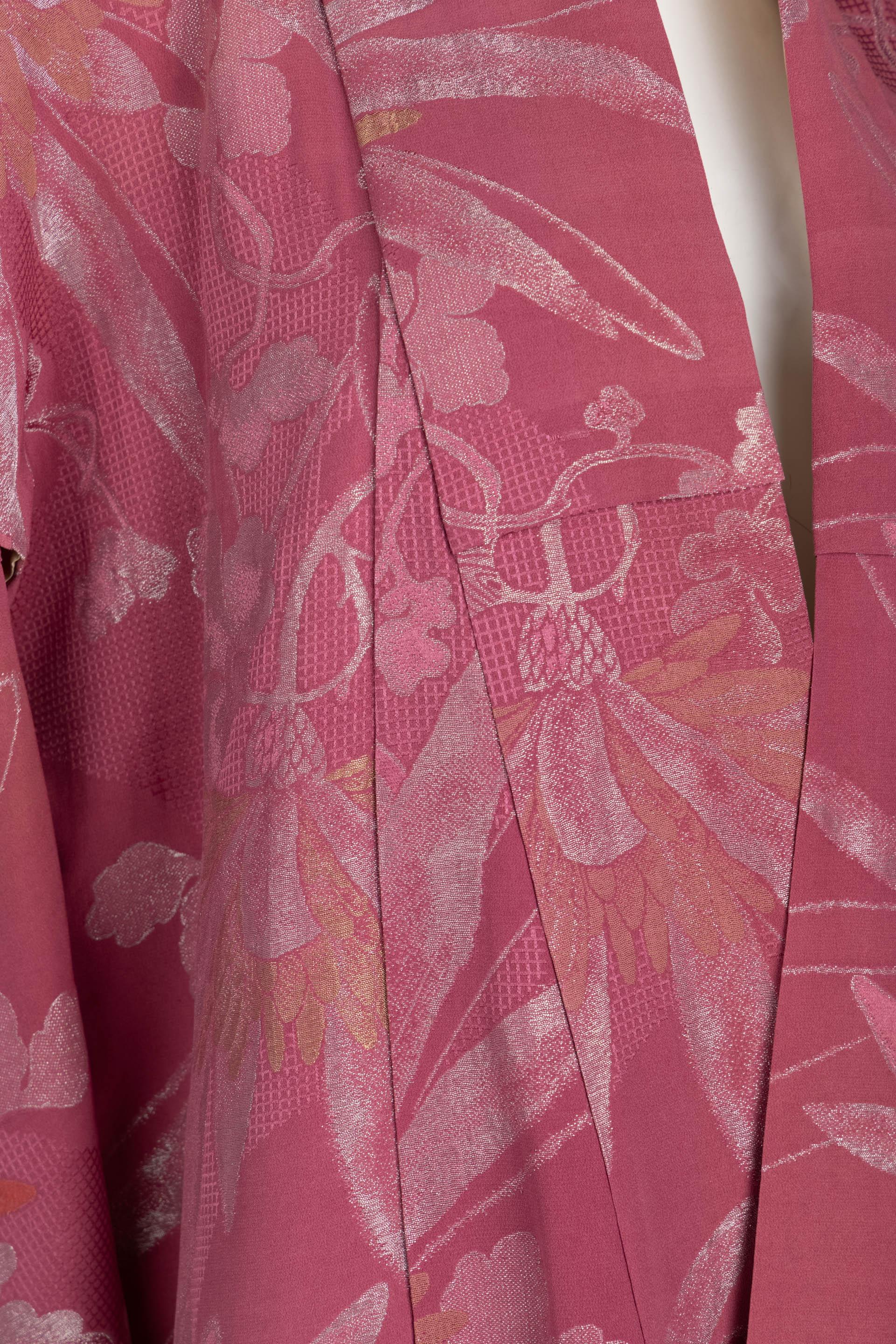 Vintage Japanese Dusky Mauve Silk Metallic Floral Maxi Kimono In Excellent Condition In Boca Raton, FL