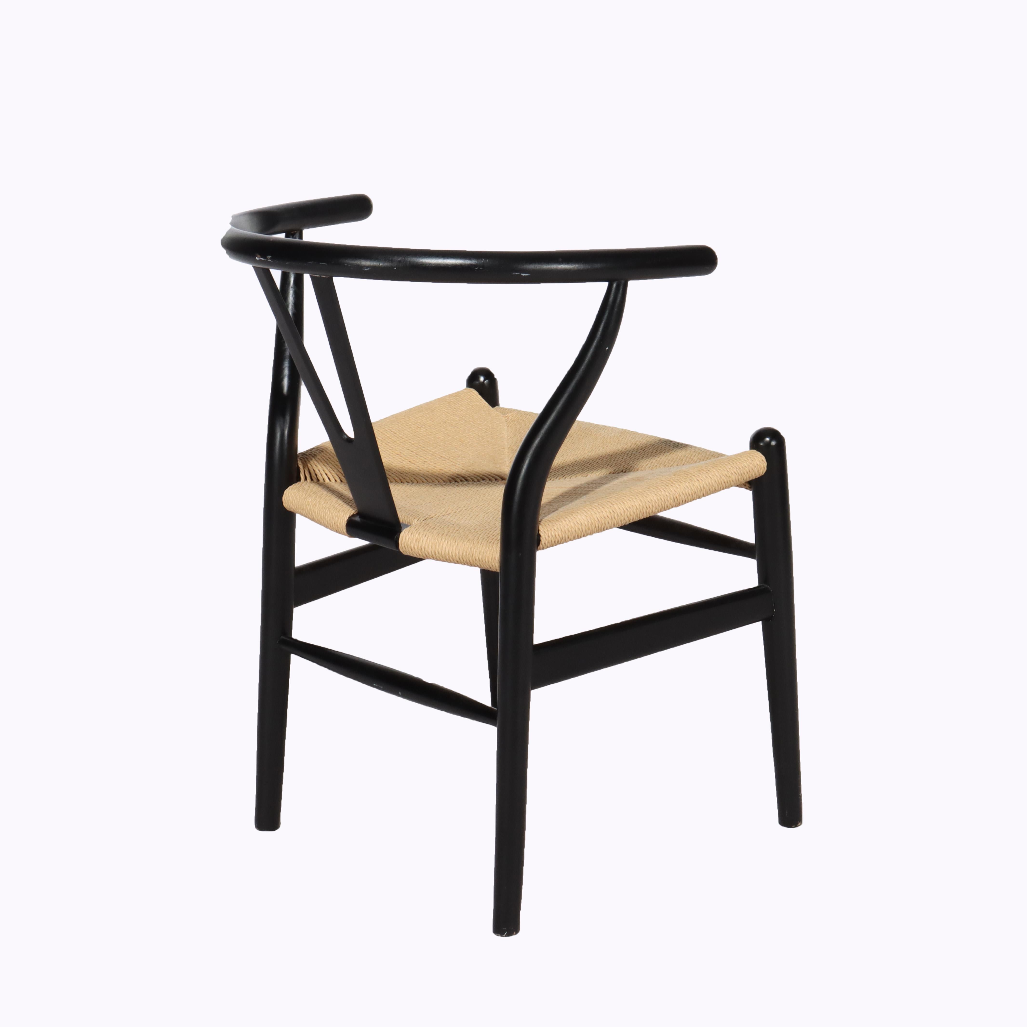 Vintage Japanese Form Ebonized Wood & Rush Seat Barrel Back Chair 20thC im Angebot 2