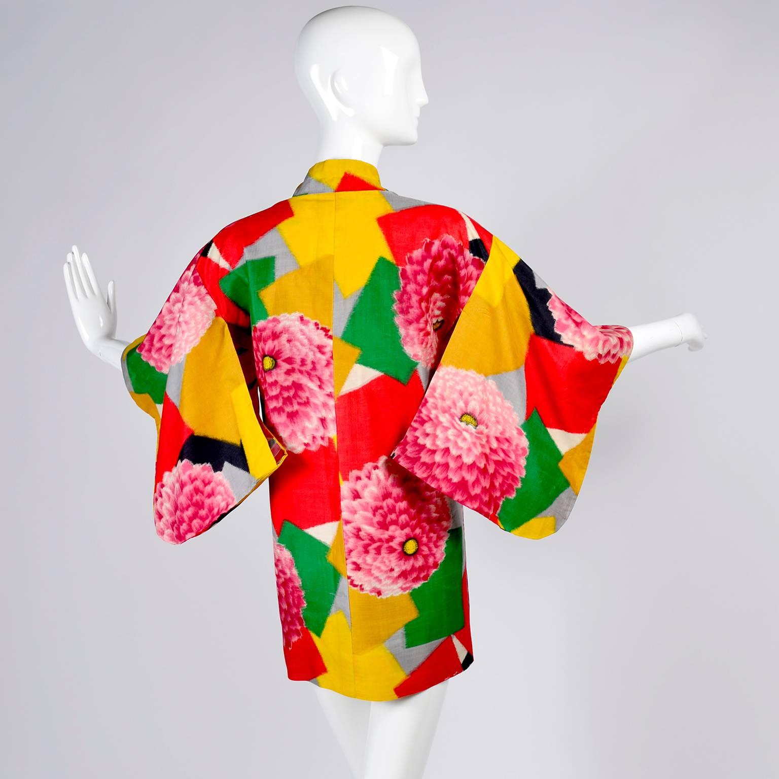 Orange Japanese Vintage Haori Silk Kimono Jacket in Bold Zinnia and Geometric Print 