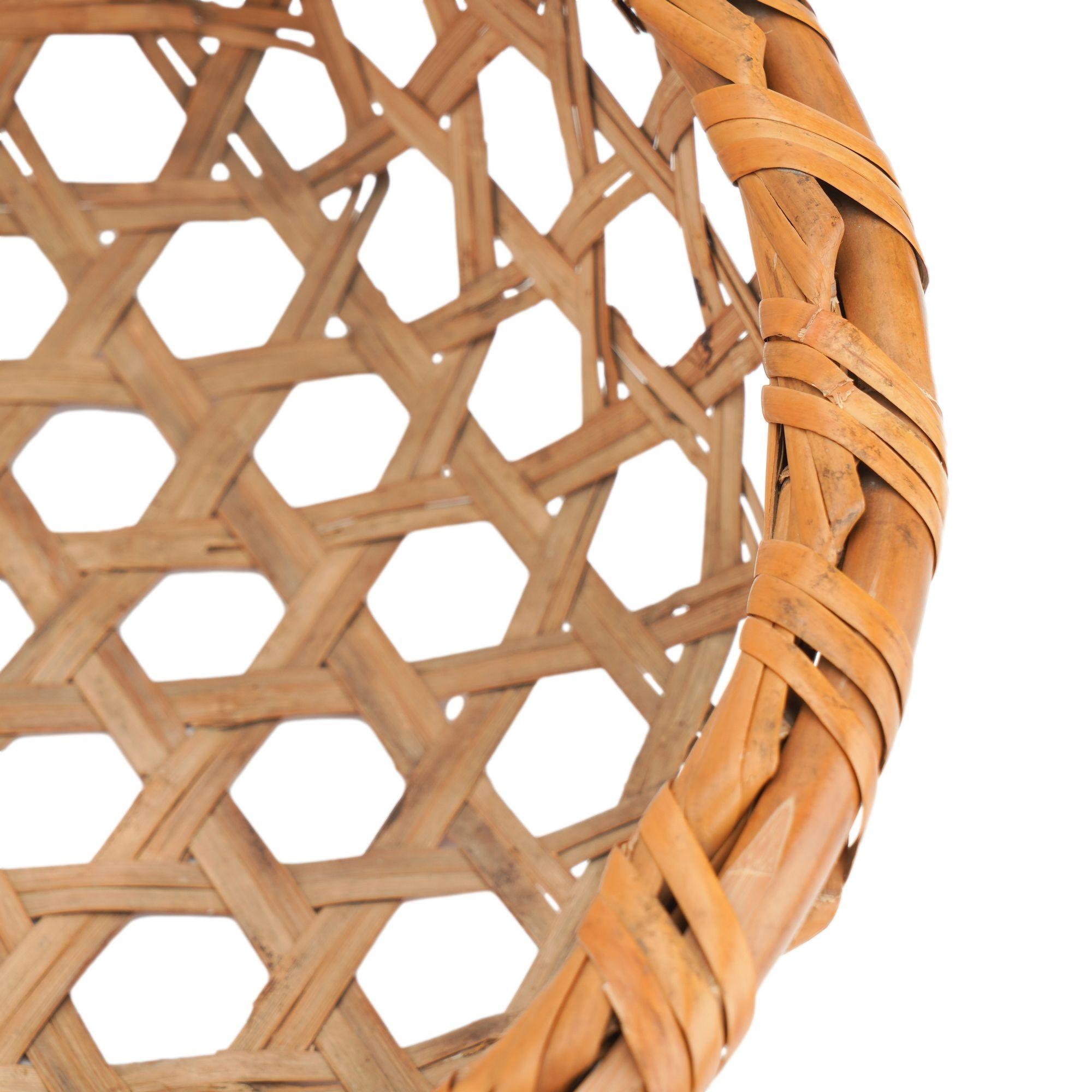 Bambou Vieille corbeille japonaise hexagonale en bambou tissé en vente