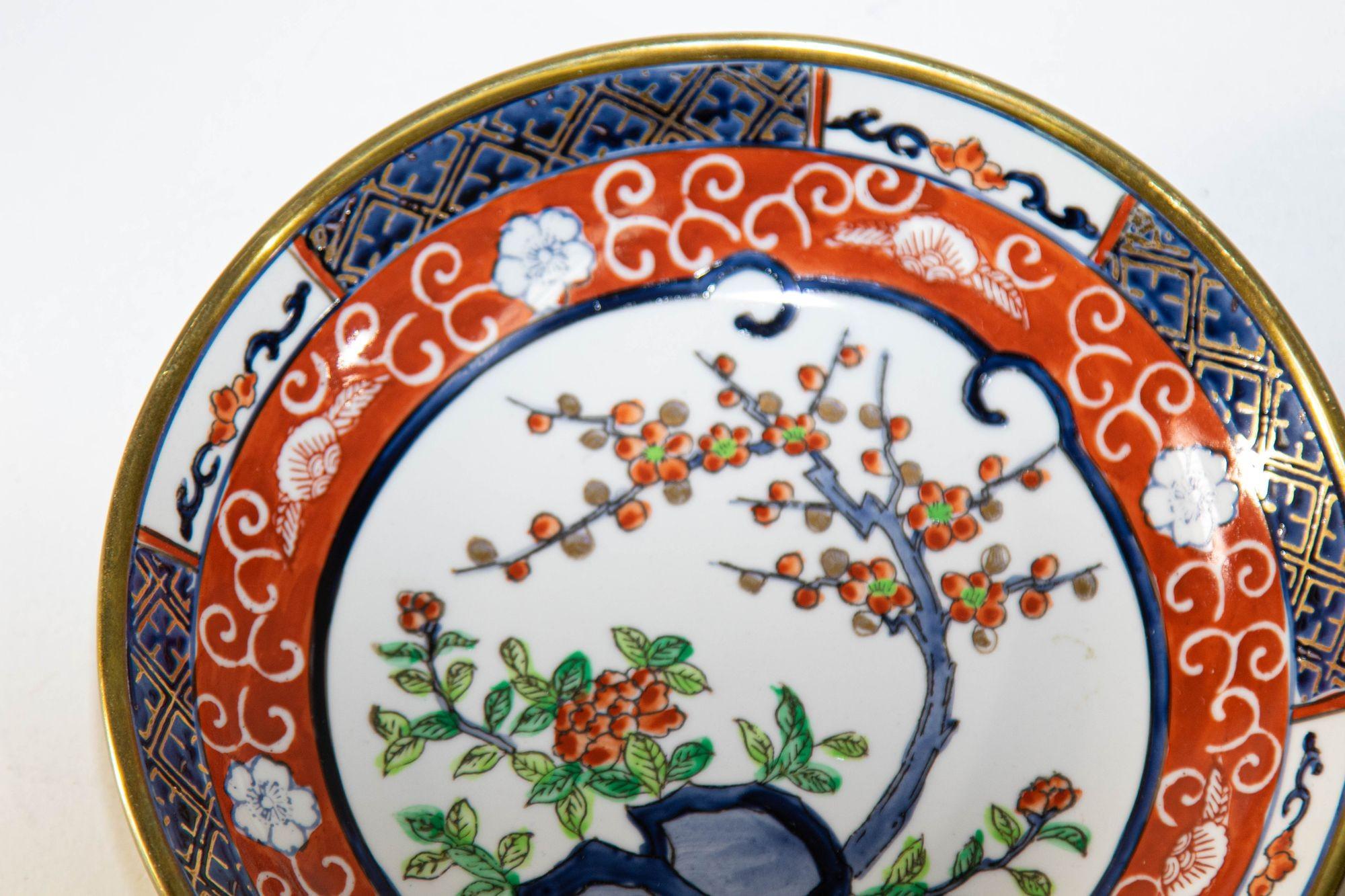 Hong Kong Vintage Japanese Imari Porcelain Bowl Hand-Painted for Geary's Beverly Hill For Sale
