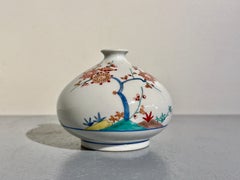 Vintage Japanese Kakiemon Style Porcelain Oil Jar, Showa Era, circa 1960's