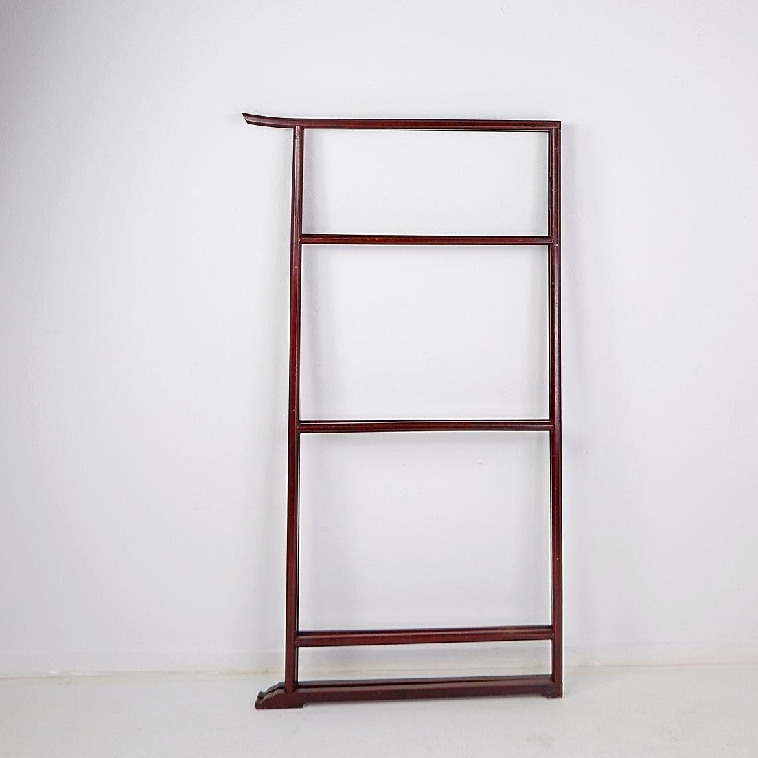 Vintage Japanese Kimono Rack Stand - Japan
kimono Torii - Vintage - Japan - Wood
Measures : 80cm - H: 144cm
Material : Wood 
Wear consistent with age and use