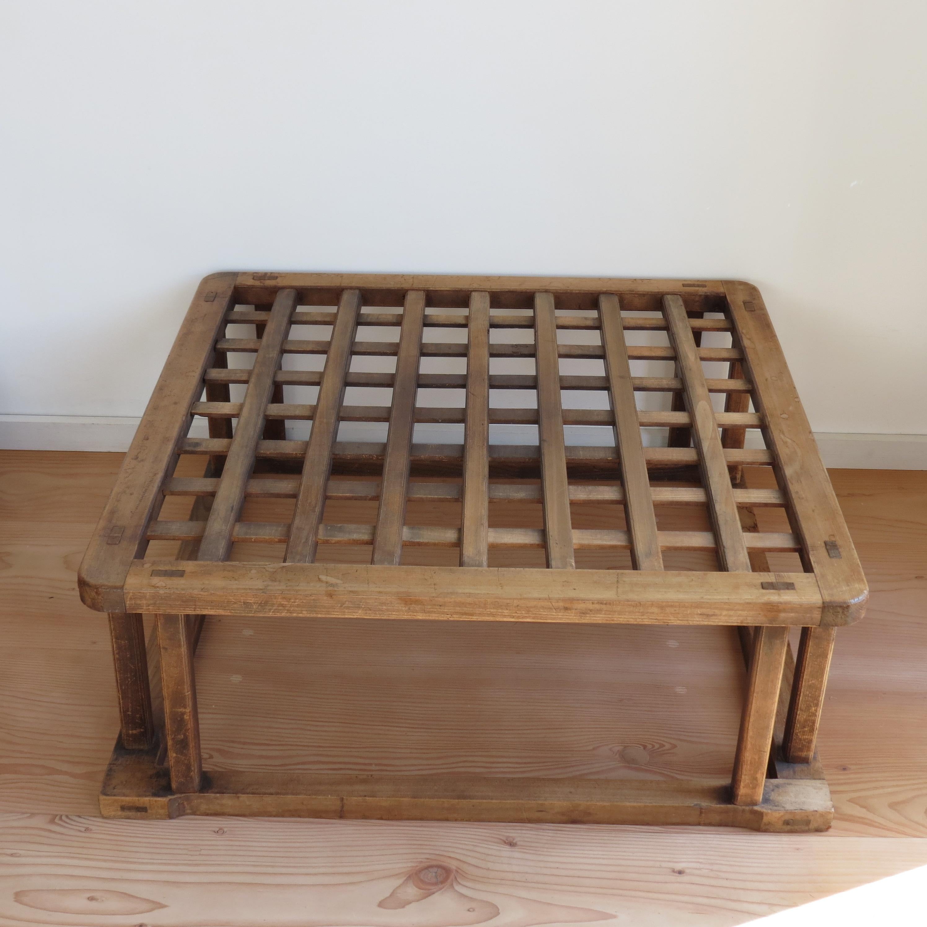 Wonderful vintage Japanese Kotatsu table, hand produced and dates between 1930-1950. Wonderful colour and patination through use over time.
Very nicely hand made from Honoki Wood. 

A glass top sits to the inside of the frame.

 