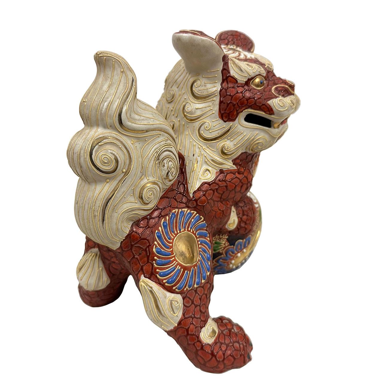 Vintage Japanese Kutani Colorful Ornate Foo Dog Statue In Good Condition For Sale In Pomona, CA
