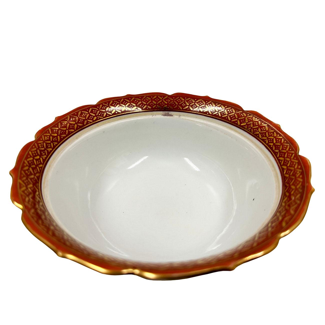 Vintage Japanese Kutani Lidded Porcelain Bowl For Sale 2