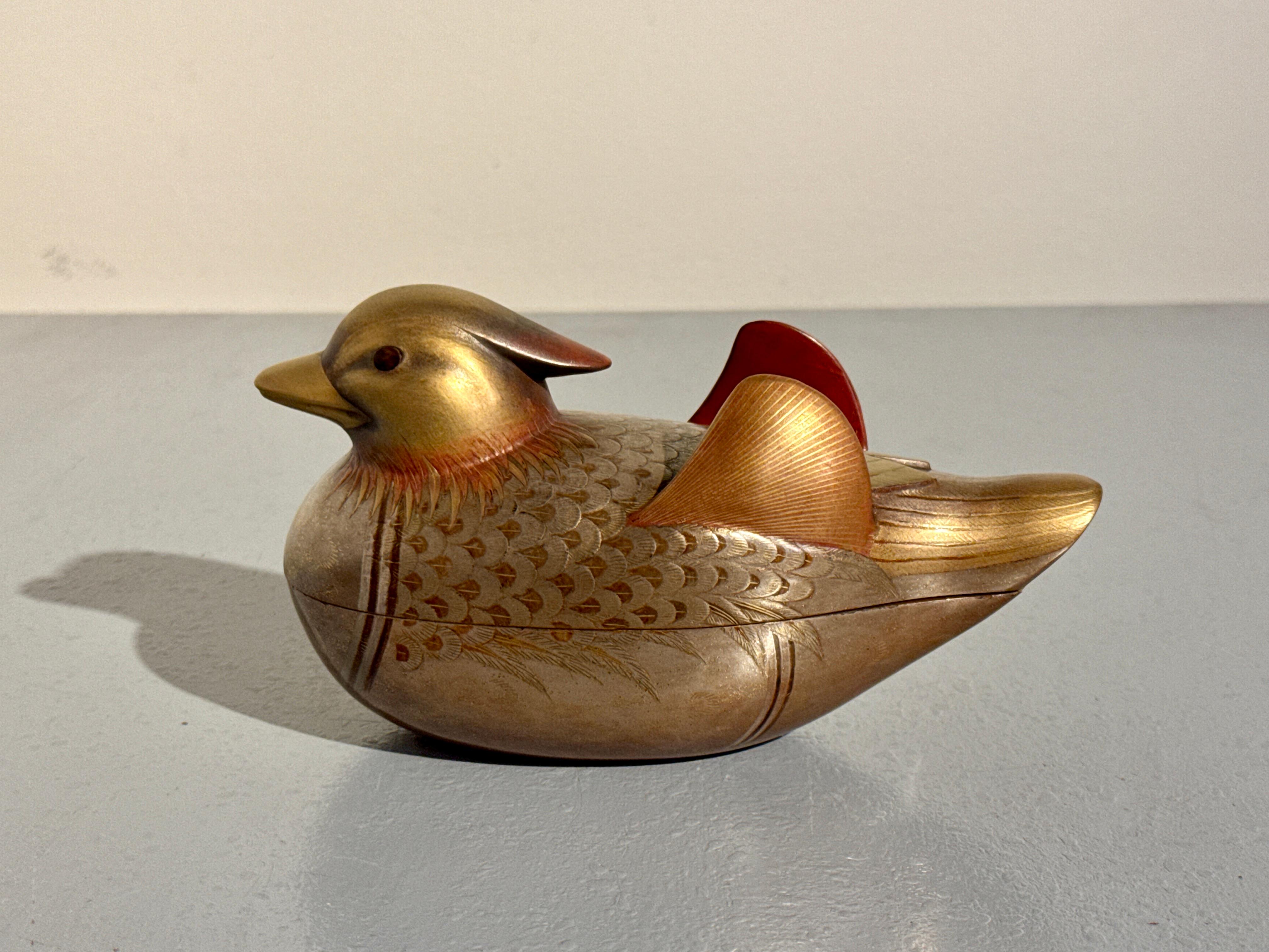 Vintage Japanese Lacquer Duck Box by Zohiko, Showa Era, Mid 20th Century, Japan For Sale 1
