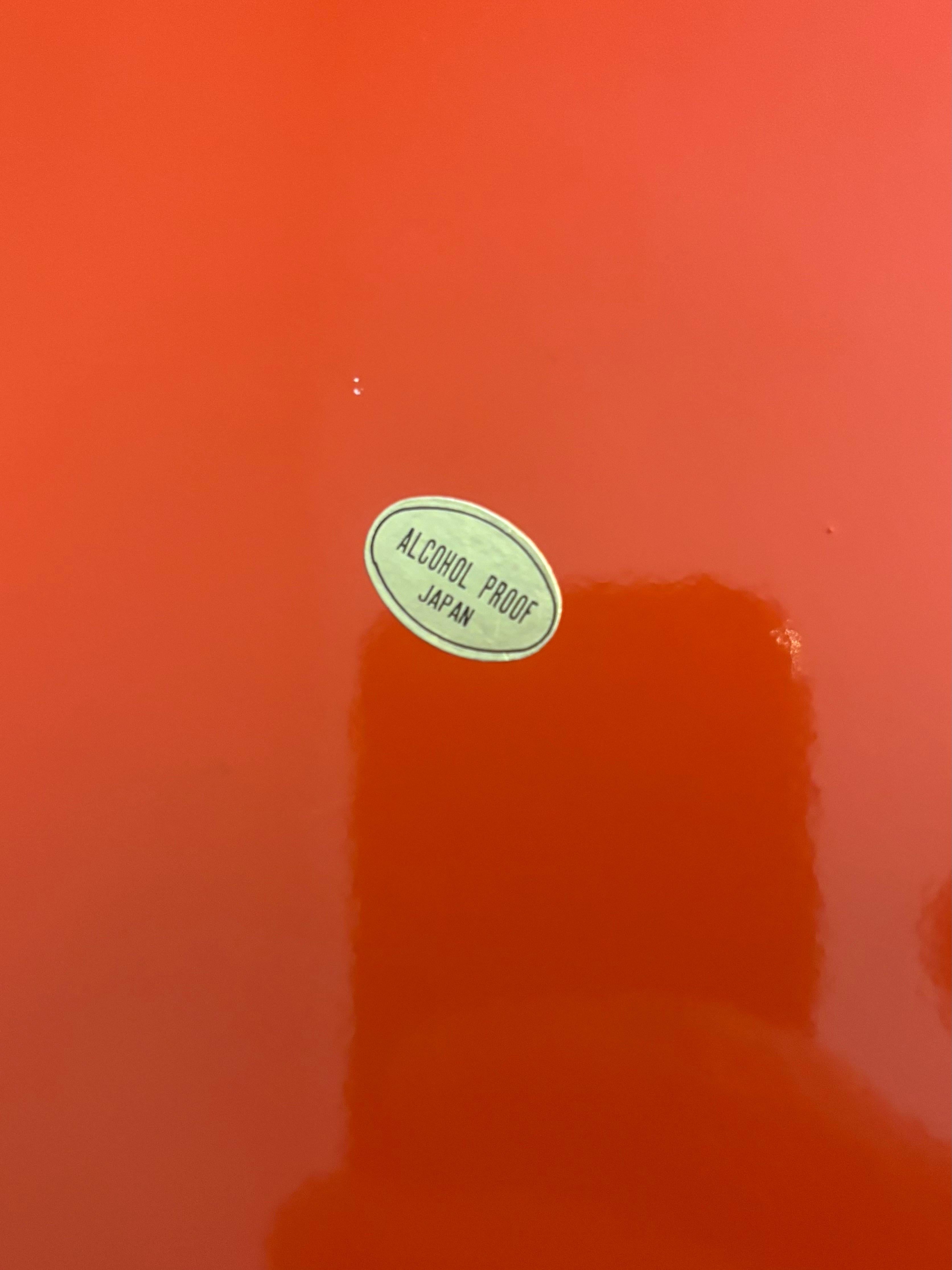 Vintage-Tablett aus japanischem Lack mit goldenem Chrysanthemen-Motiv, 1960er Jahre im Angebot 2