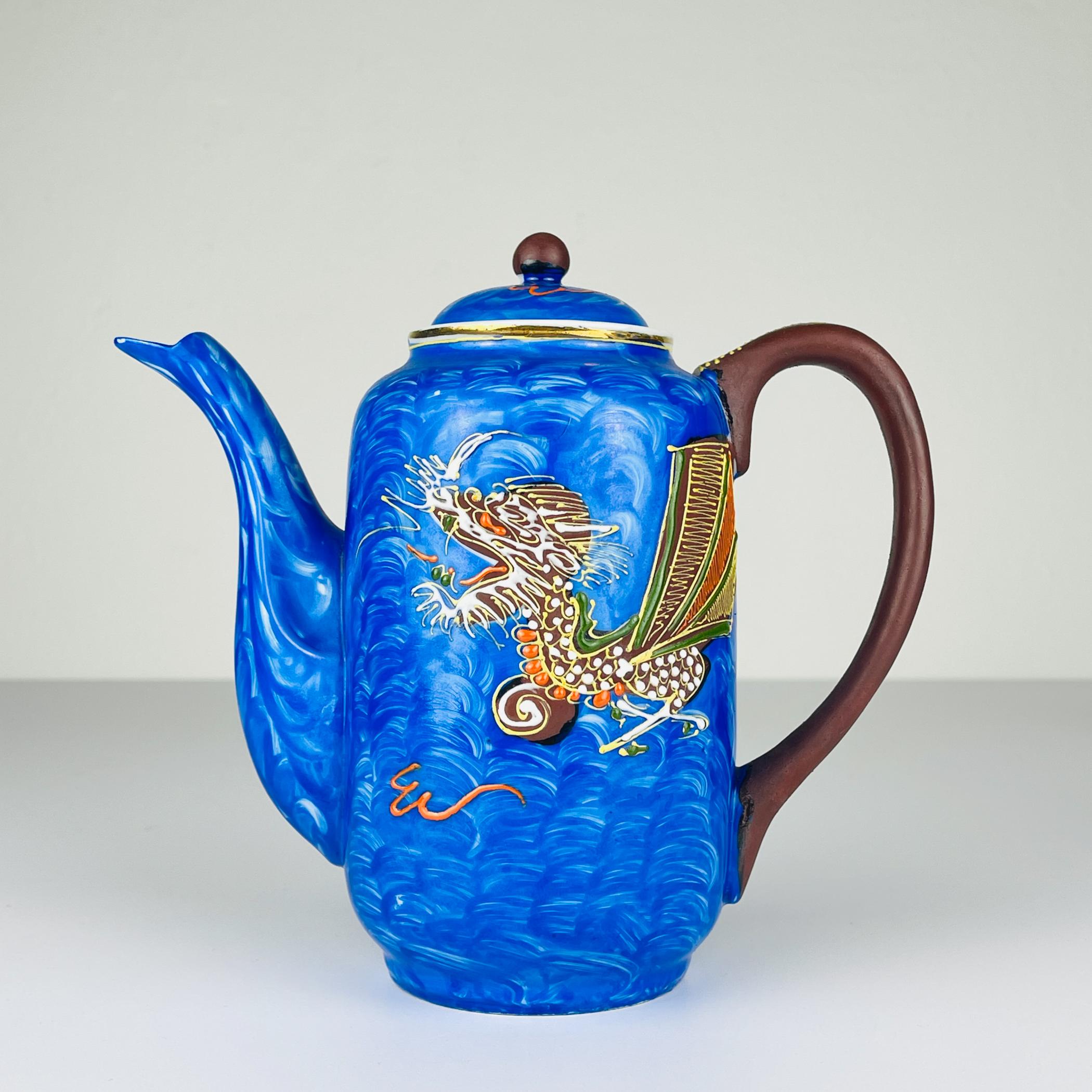 Juego de café de porcelana japonesa litófana Geisha Dragón Azul, años 50 en Bueno estado para la venta en Miklavž Pri Taboru, SI