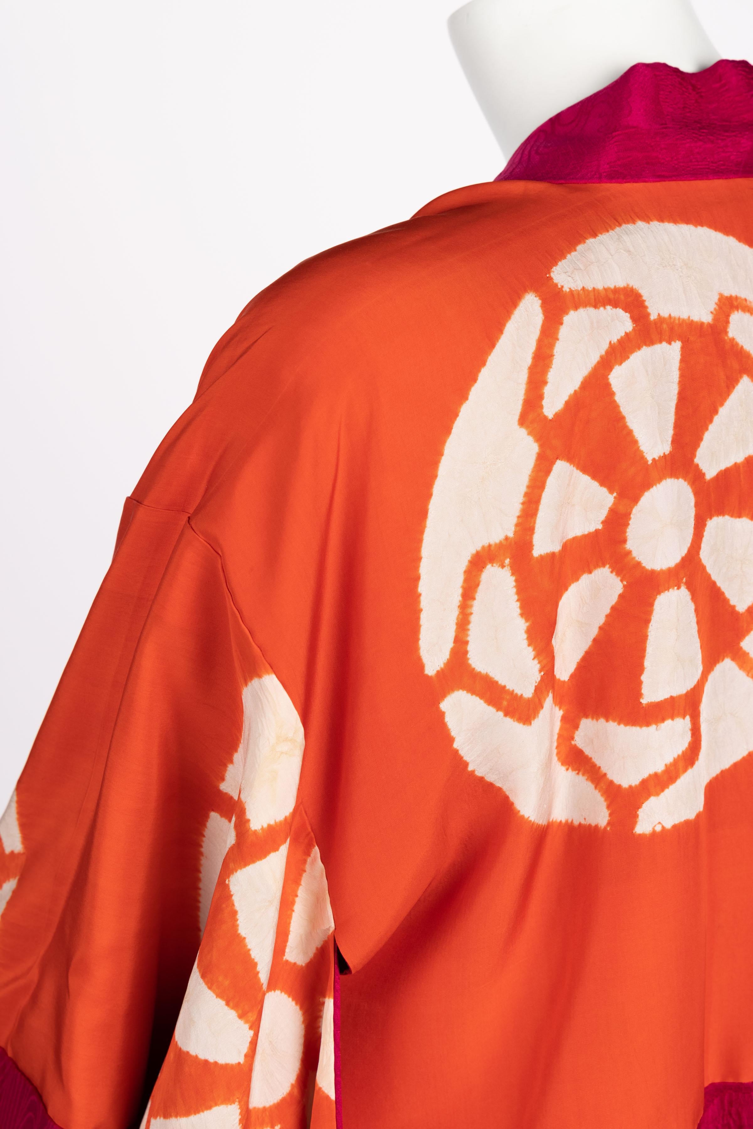 Vintage Japanese Magenta Orange Tie Dye Silk Kimono jacket, 1970s For Sale 2