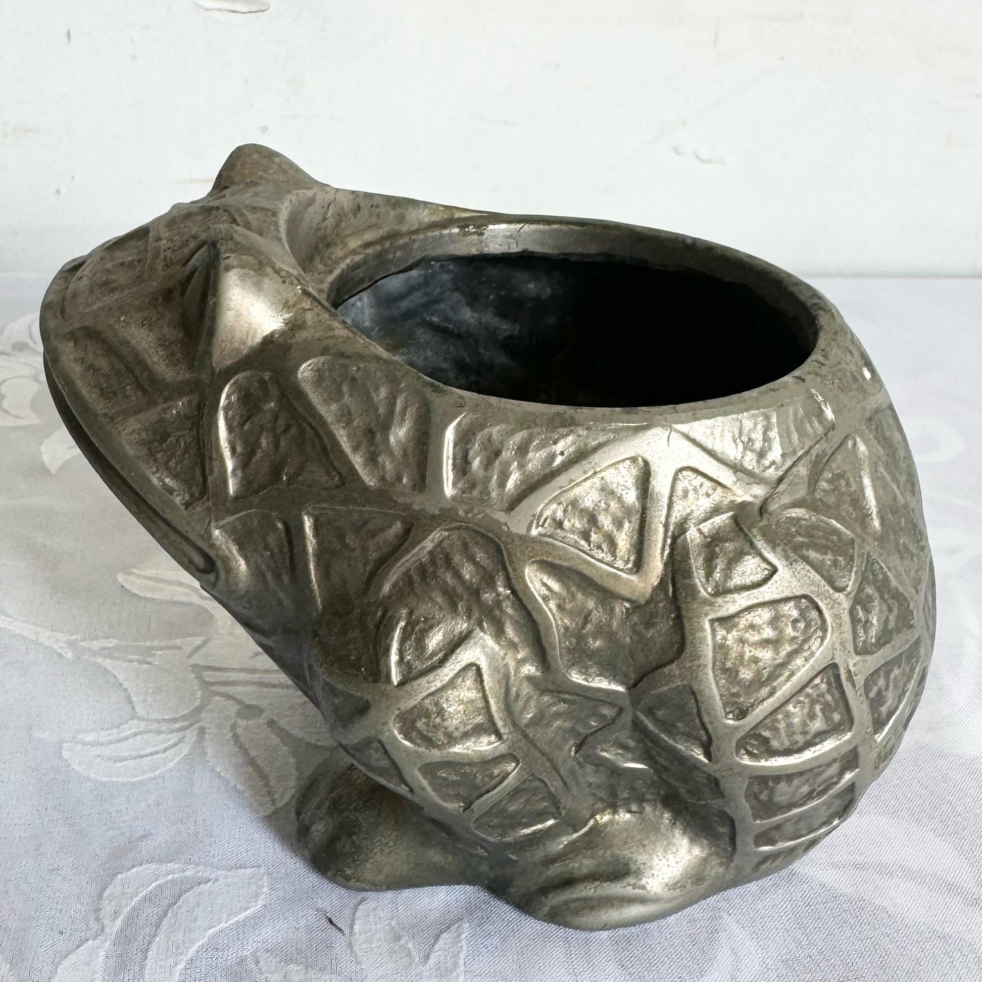 Vintage Japanese Metal Frog Vase/Planter 2