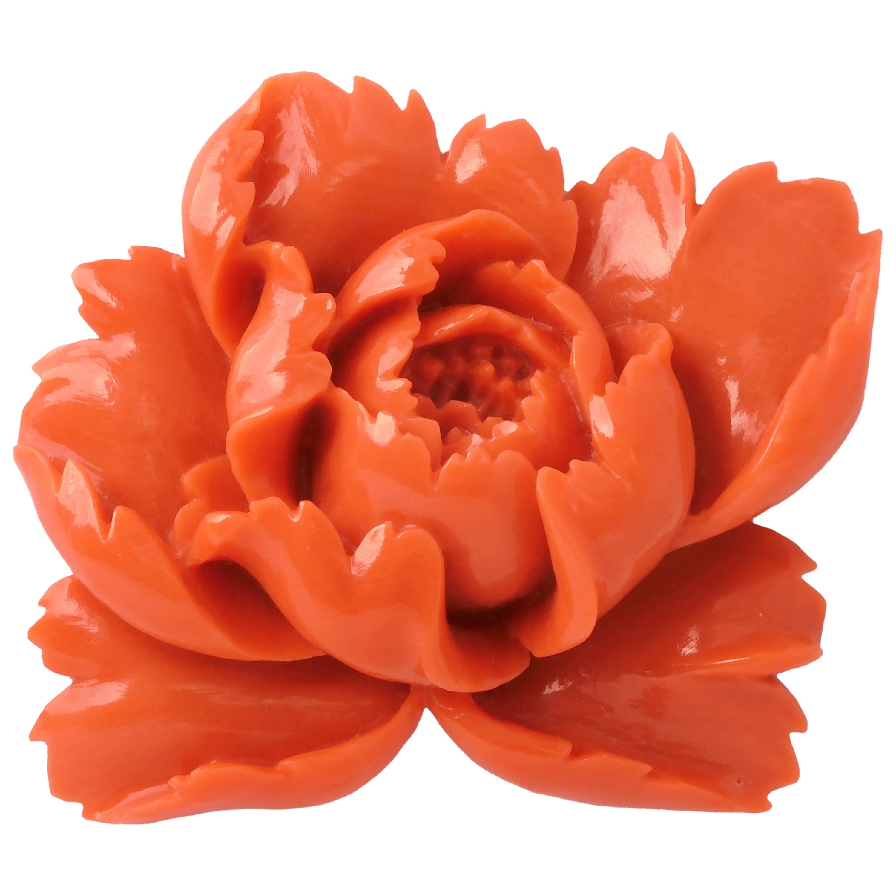 Vintage Japanese Momoiro Sango Carved Coral Plate, Peony Flower For Sale