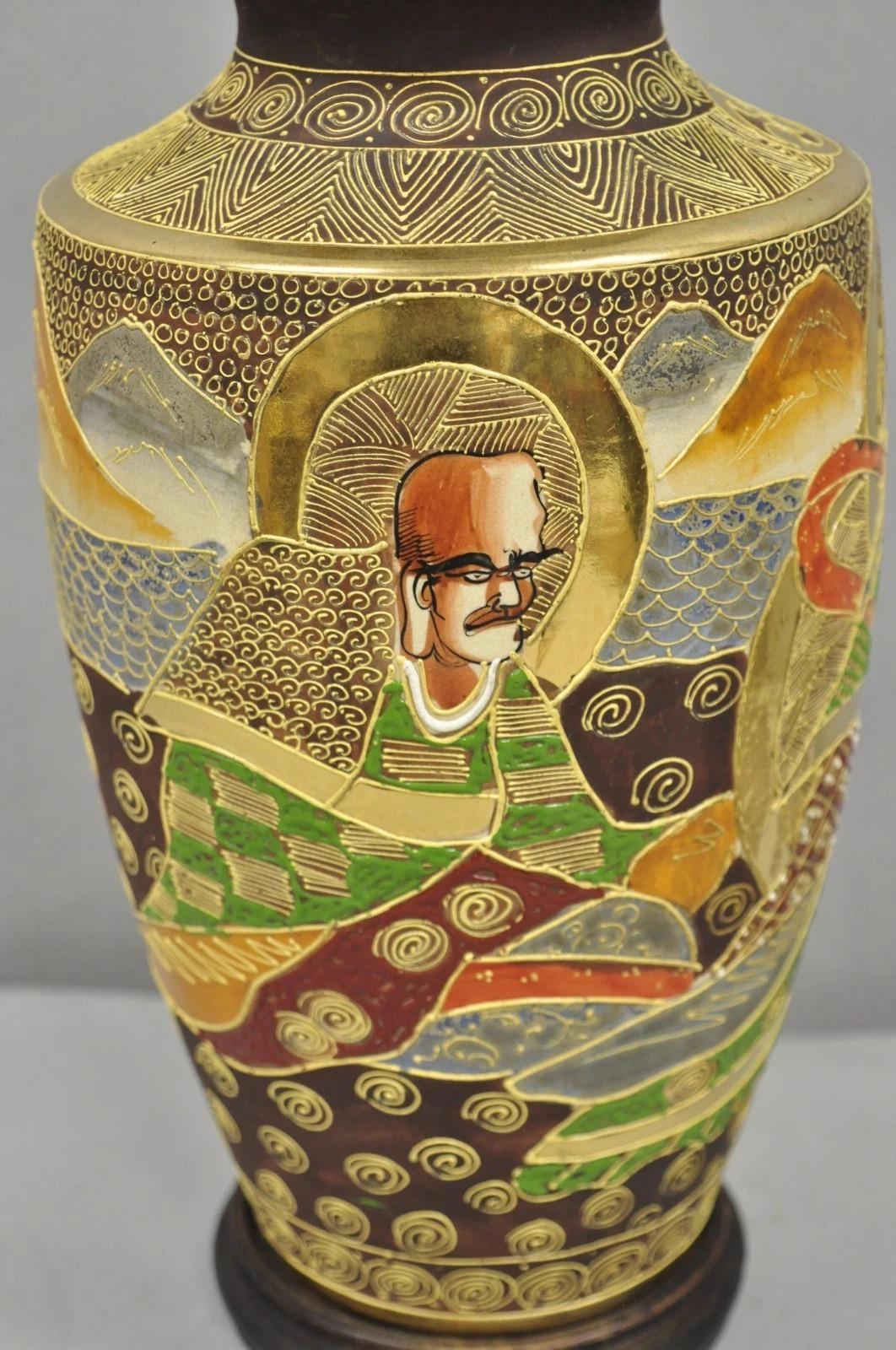 Vintage Japanese Oriental Porcelain Satsuma Vase Gold Gilt Figural Table Lamp In Good Condition For Sale In Philadelphia, PA