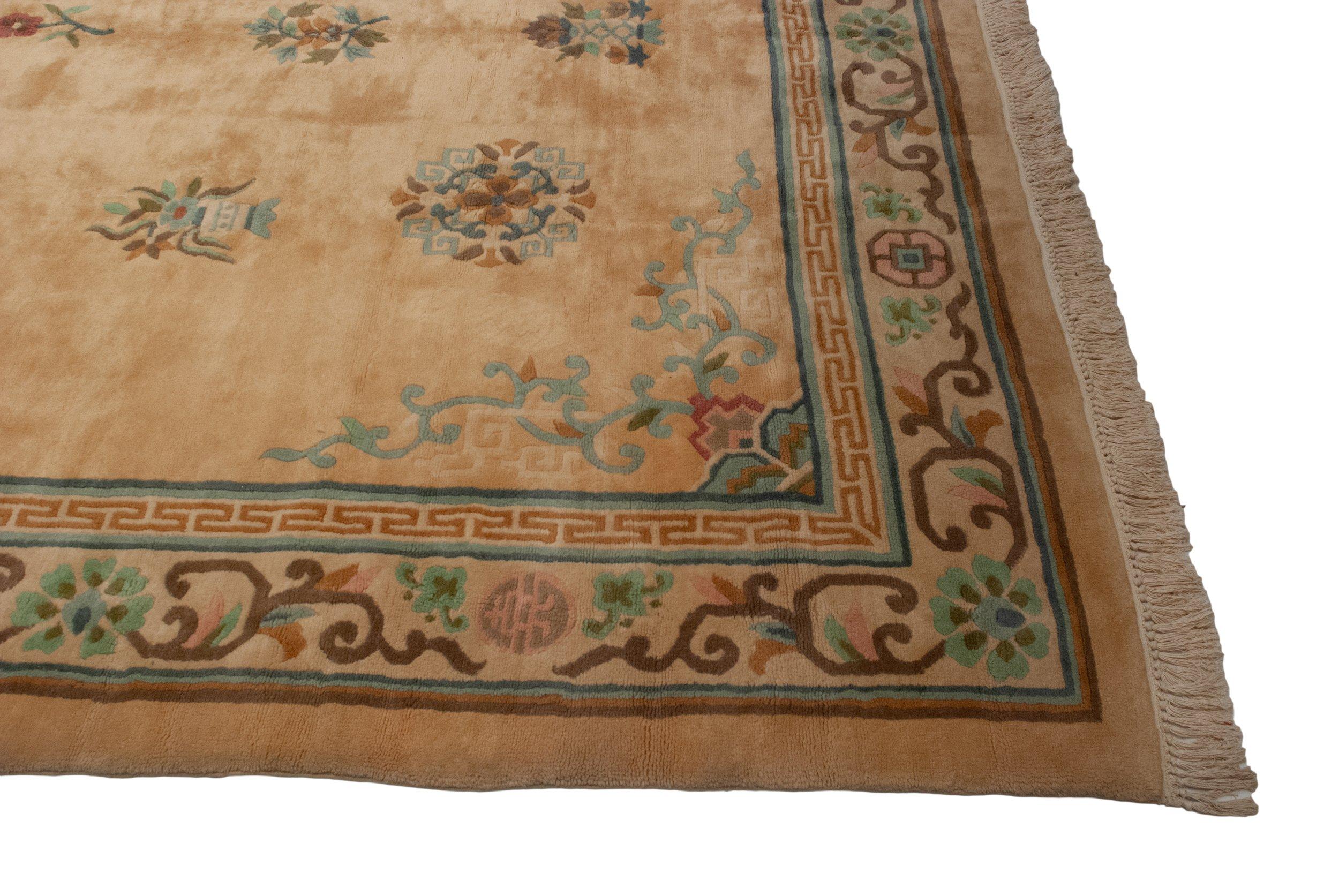 Giapponese Tappeto giapponese d'epoca dal design pechinese in vendita