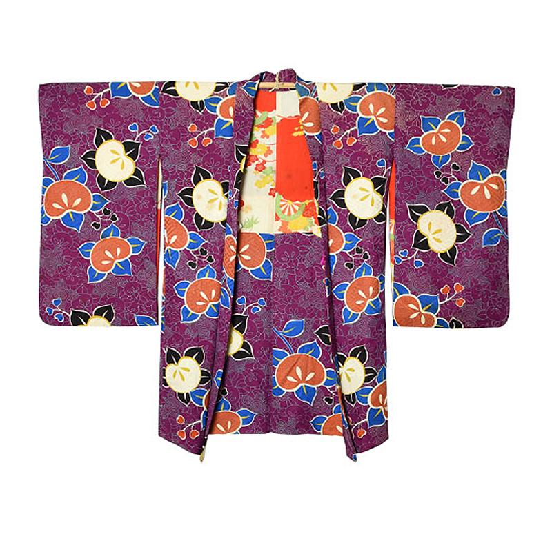 Vintage Japanese Purple Silk Haori with Mandarin Motif, Early 20th Century In Good Condition In Prahran, Victoria