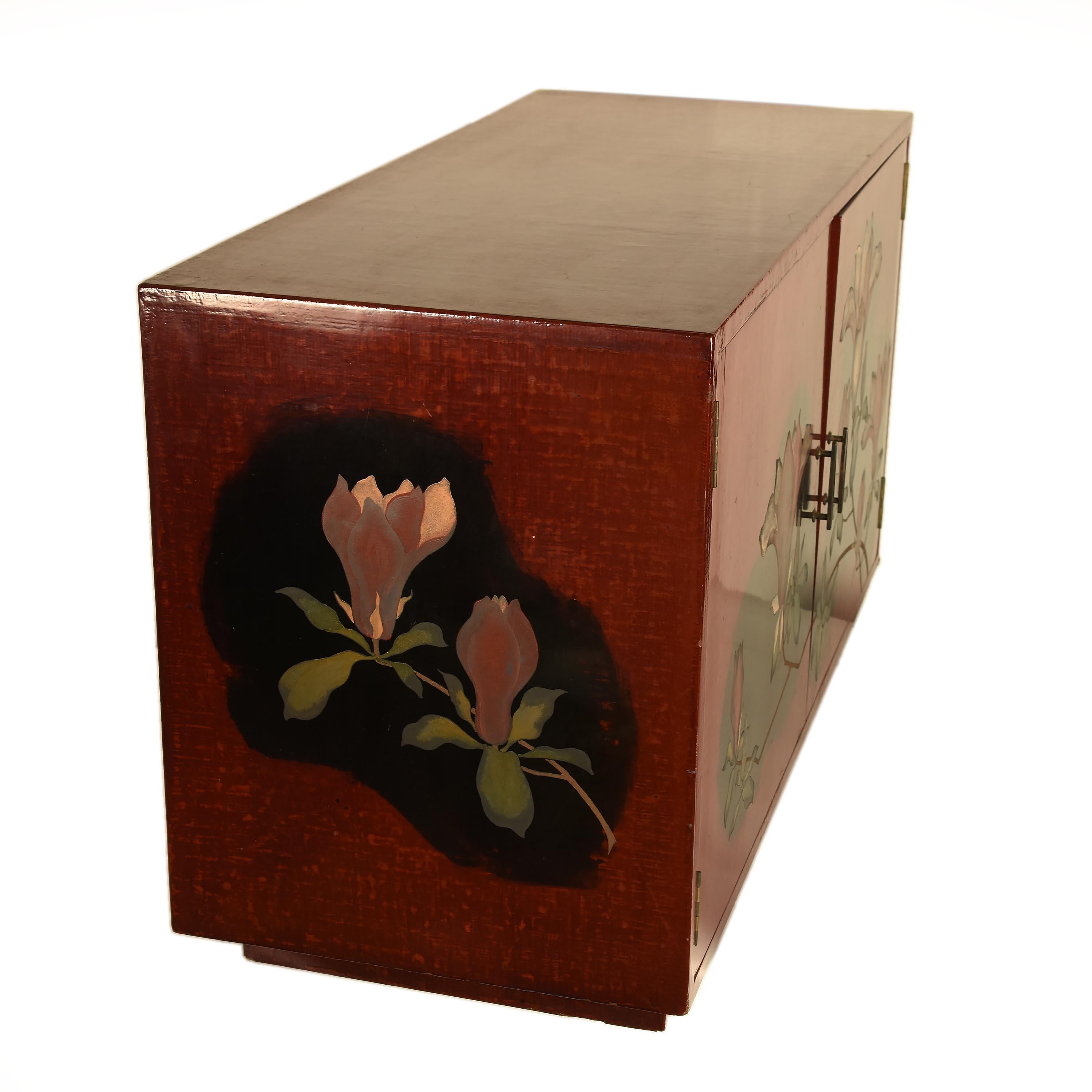 Vintage Japanese Red Lacquer Cabinet with Magnolia Design, Showa Period For Sale 1