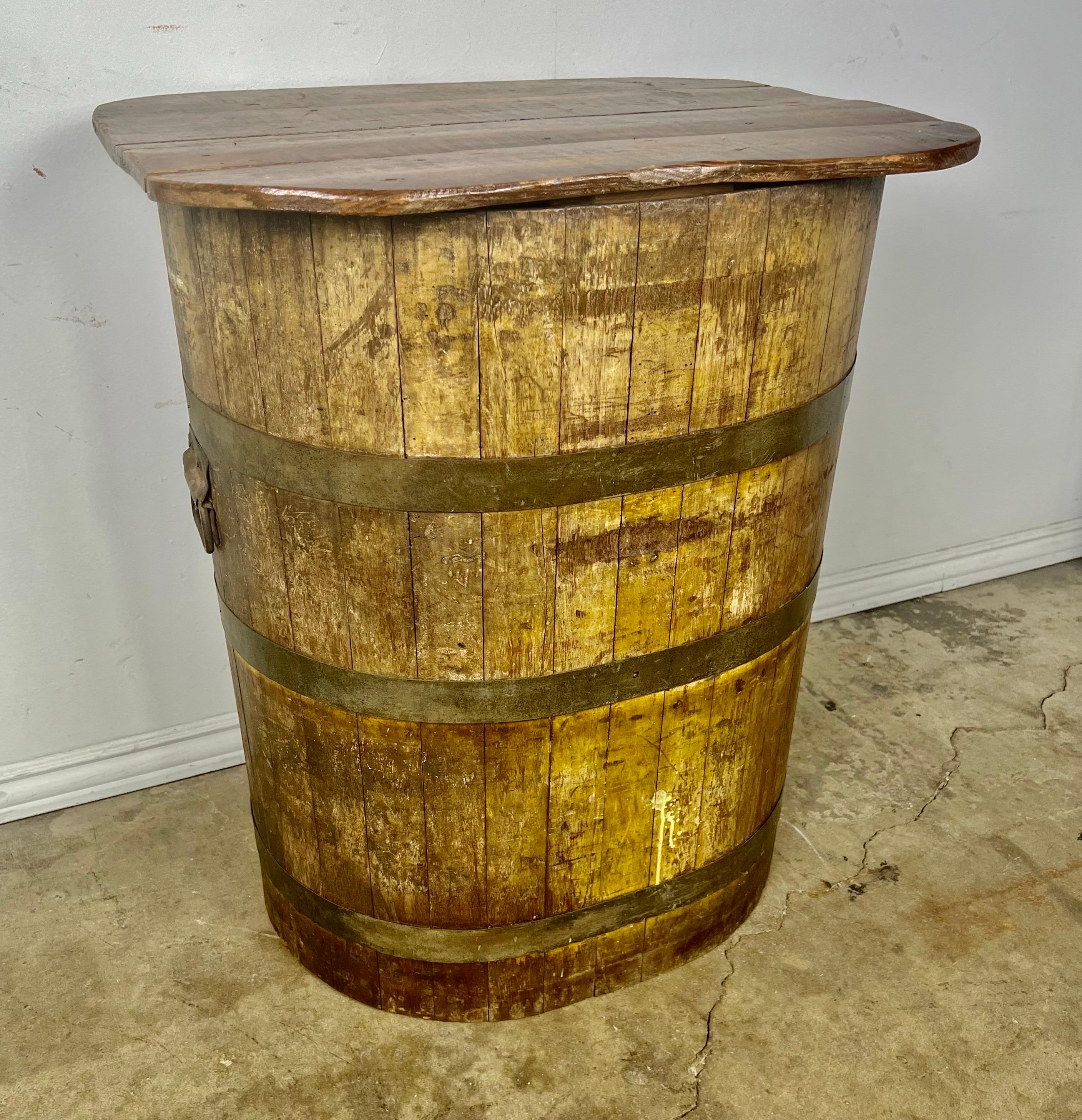 Vintage Japanese Saki Barrel Table In Distressed Condition For Sale In Los Angeles, CA