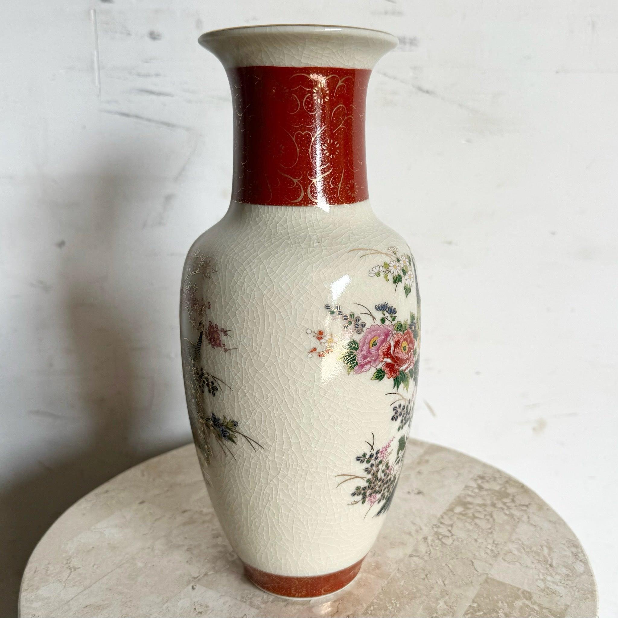 Japanische Satsuma-Porzellanvase im Vintage-Stil 3