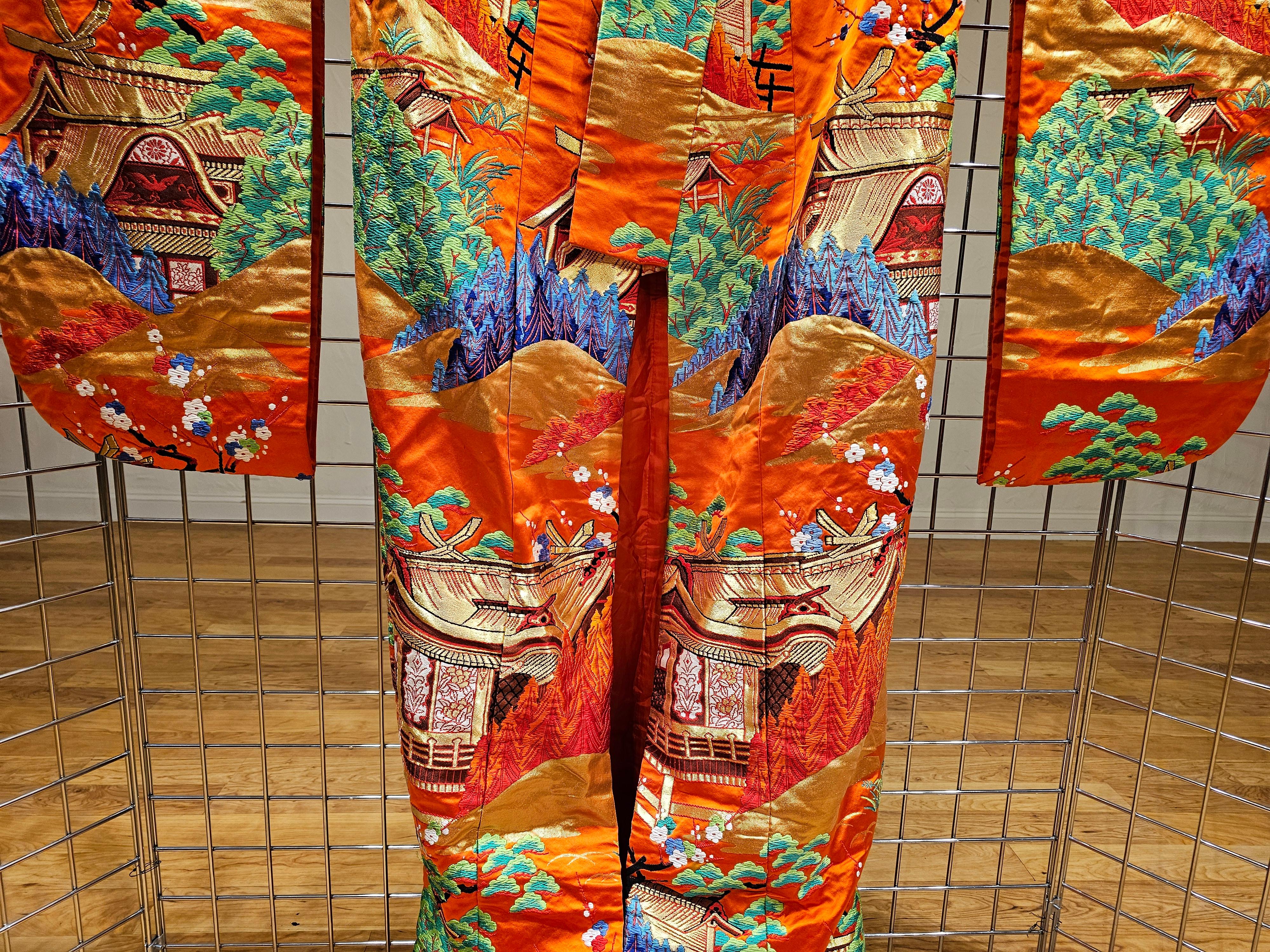Vintage Japanese Silk Brocade Embroidery Ceremonial Kimono in Green, Red, Blue In Good Condition For Sale In Barrington, IL