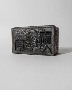 Caja japonesa vintage con motivos de dragones, chapada en plata, de principios del siglo XIX