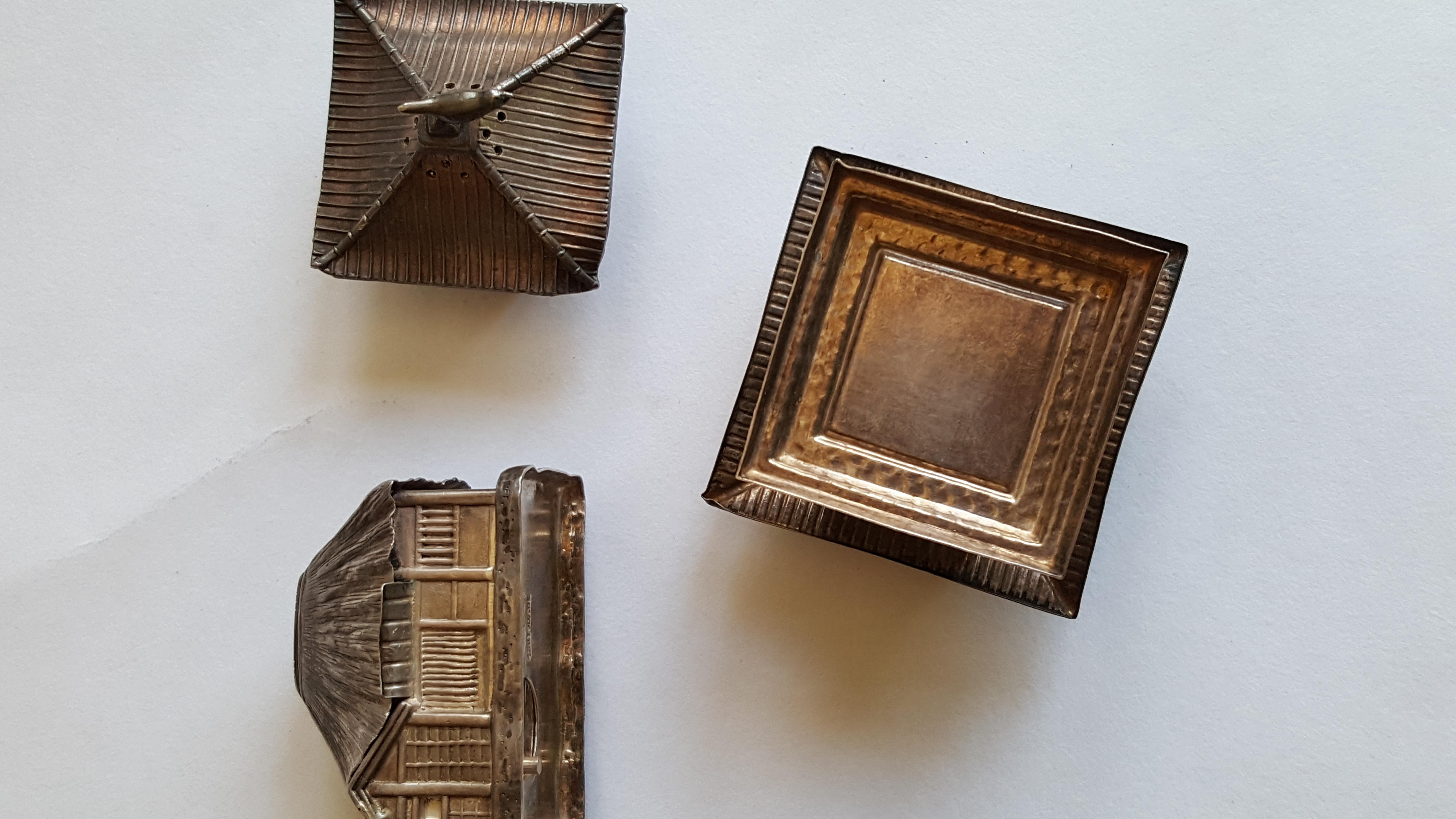 Vintage Japanese Sterling Salt and Pepper Shakers Pagoda and Asian Shaker Roof 1
