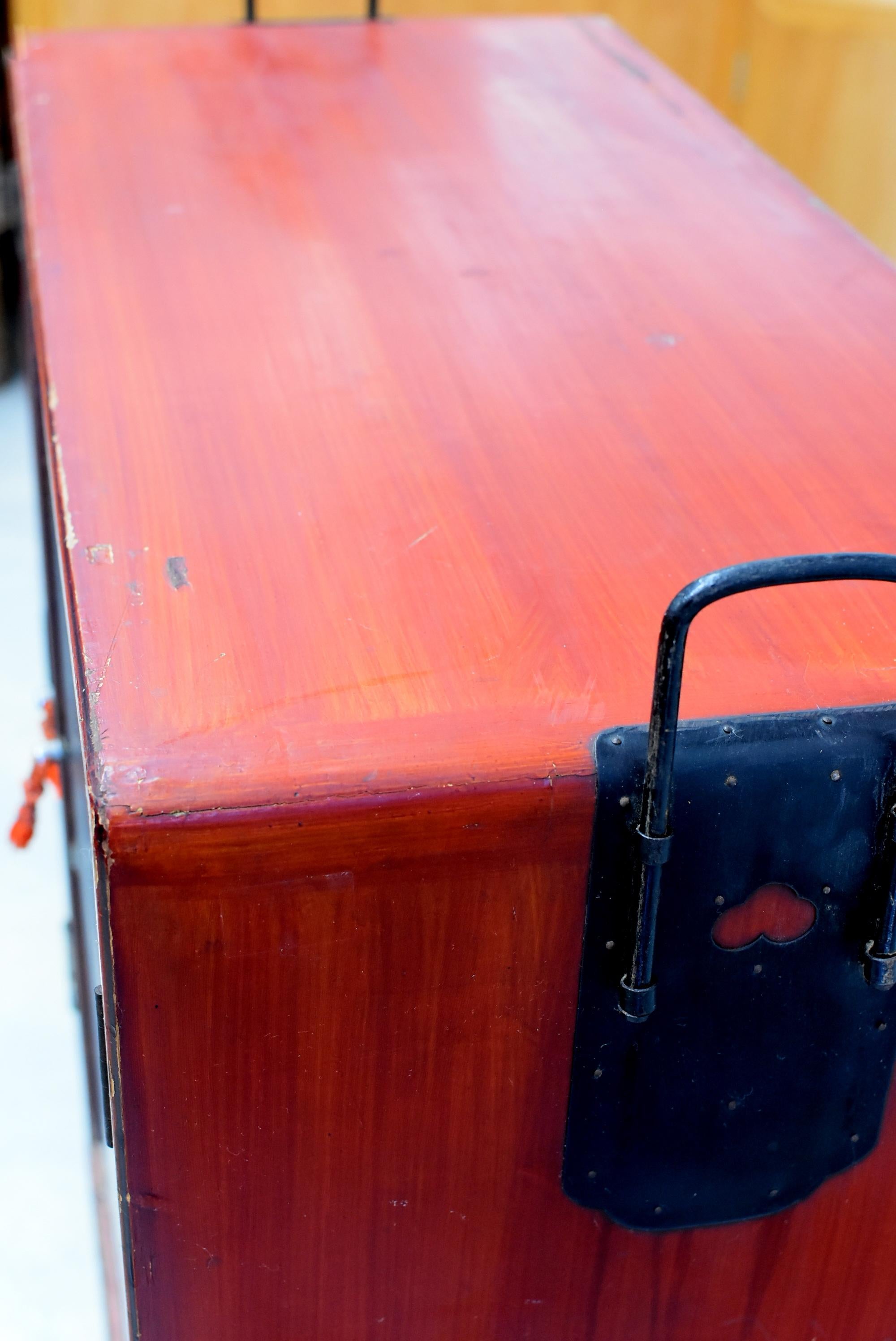 Vintage Japanese Tansu Chest with Four Pullout Trays 8