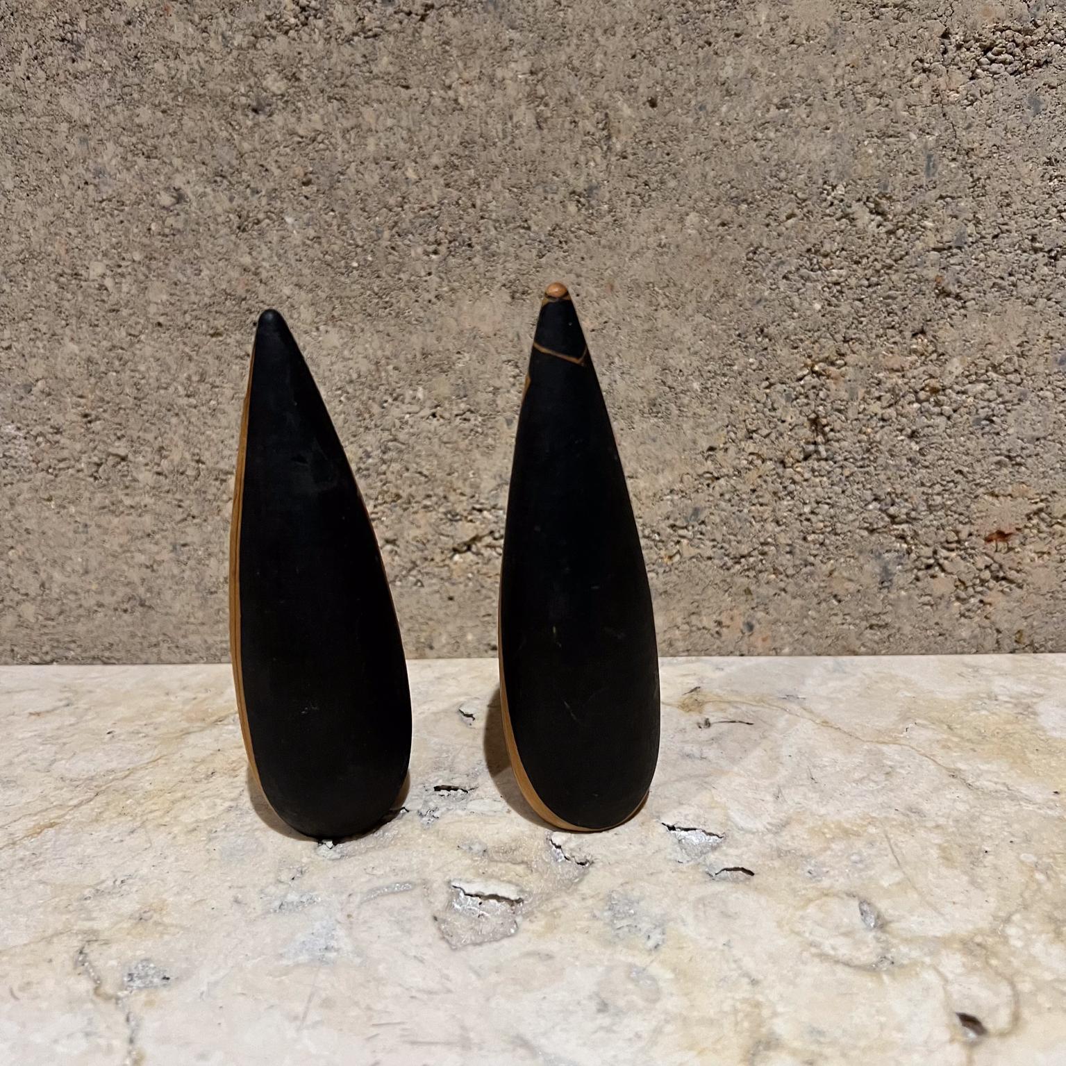 XX secolo Figure di monache trappiste giapponesi d'epoca in legno tornito in vendita