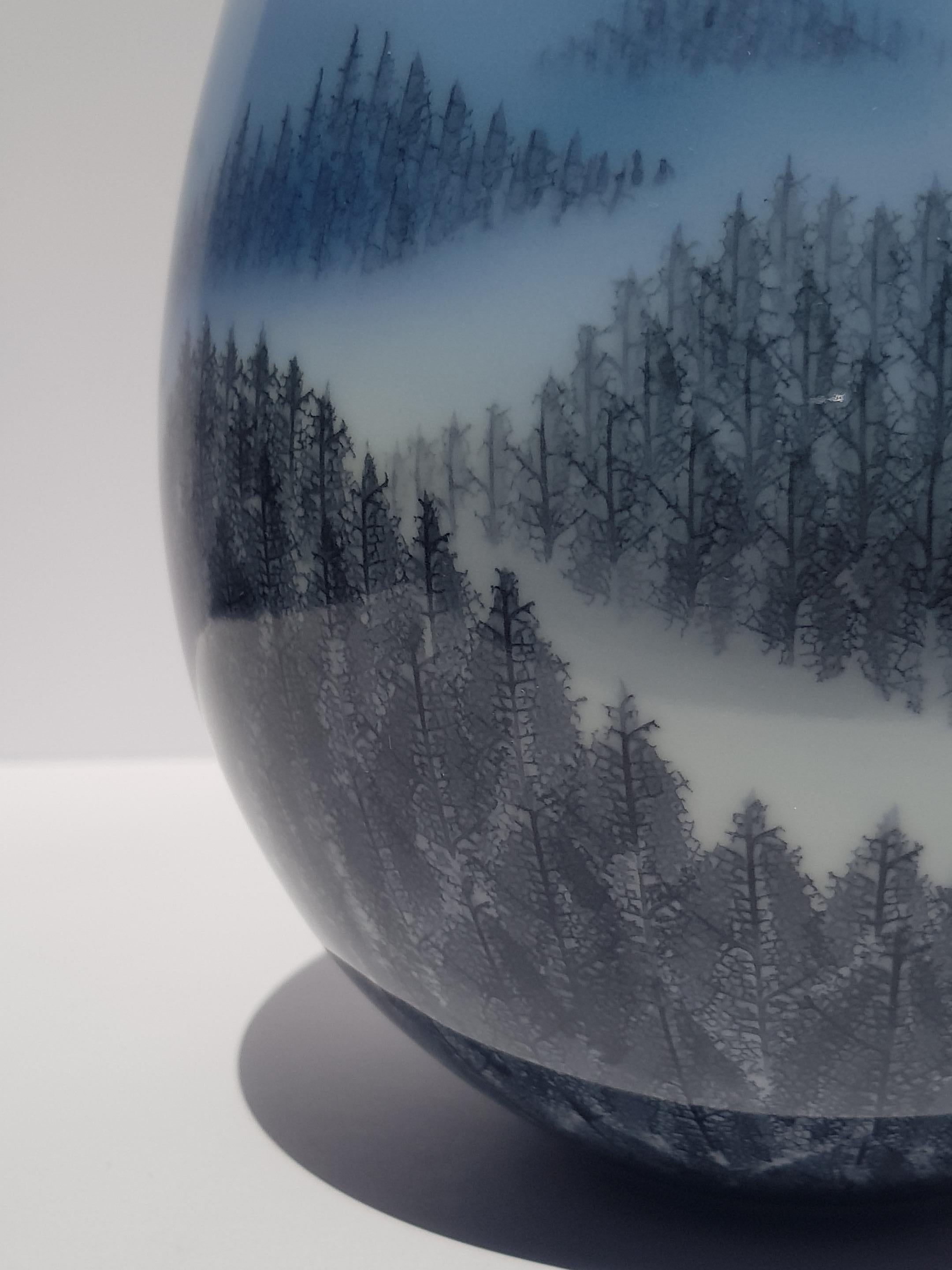 Vintage Japanische Vase Arita Künstler Fujii Shumei Winterlandschaft Berg 1936 im Angebot 4