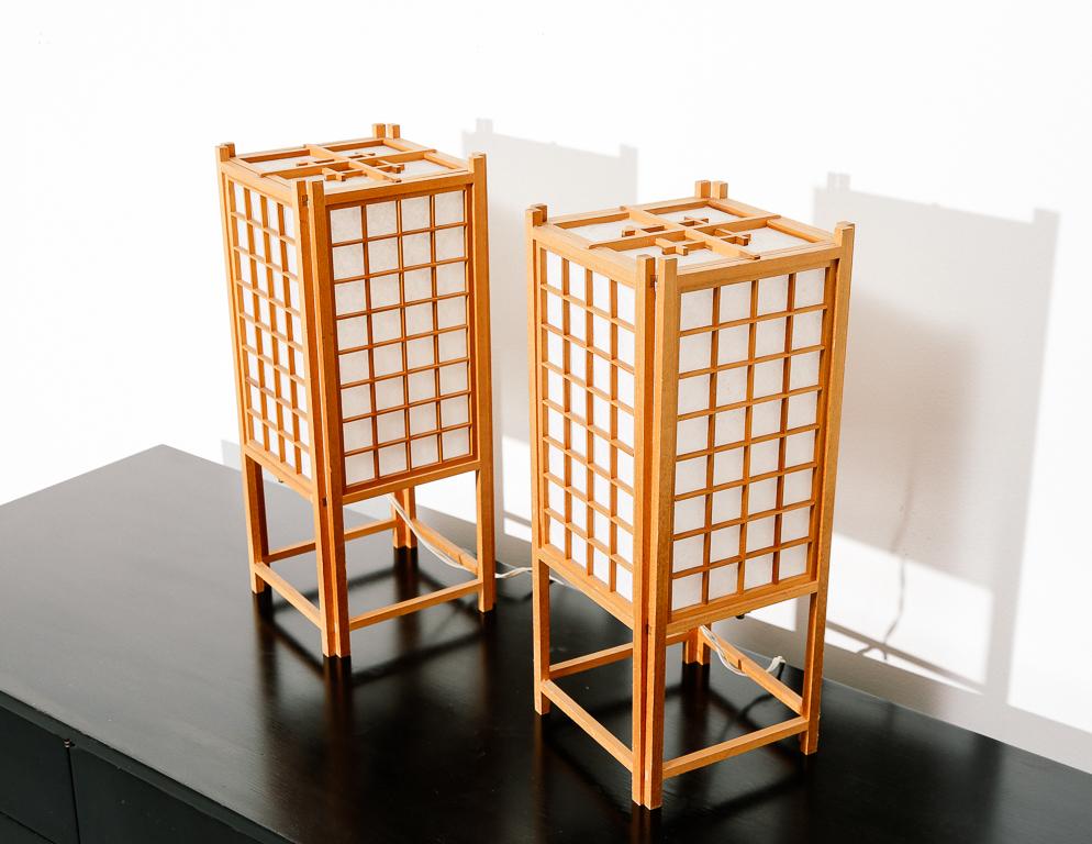 Vintage Japanese Washi Lanterns In Good Condition In Brooklyn, NY